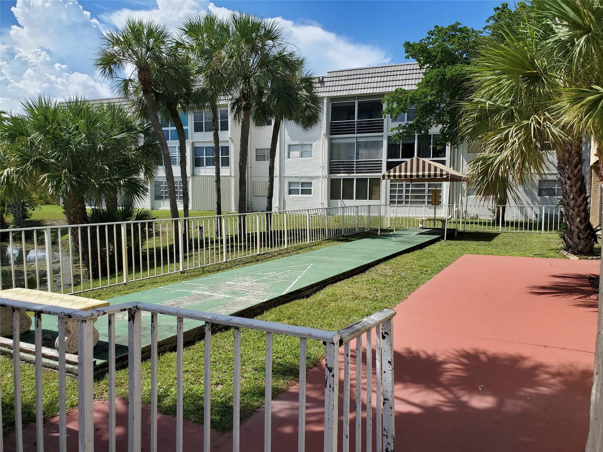 Sunrise Lakes - Residential