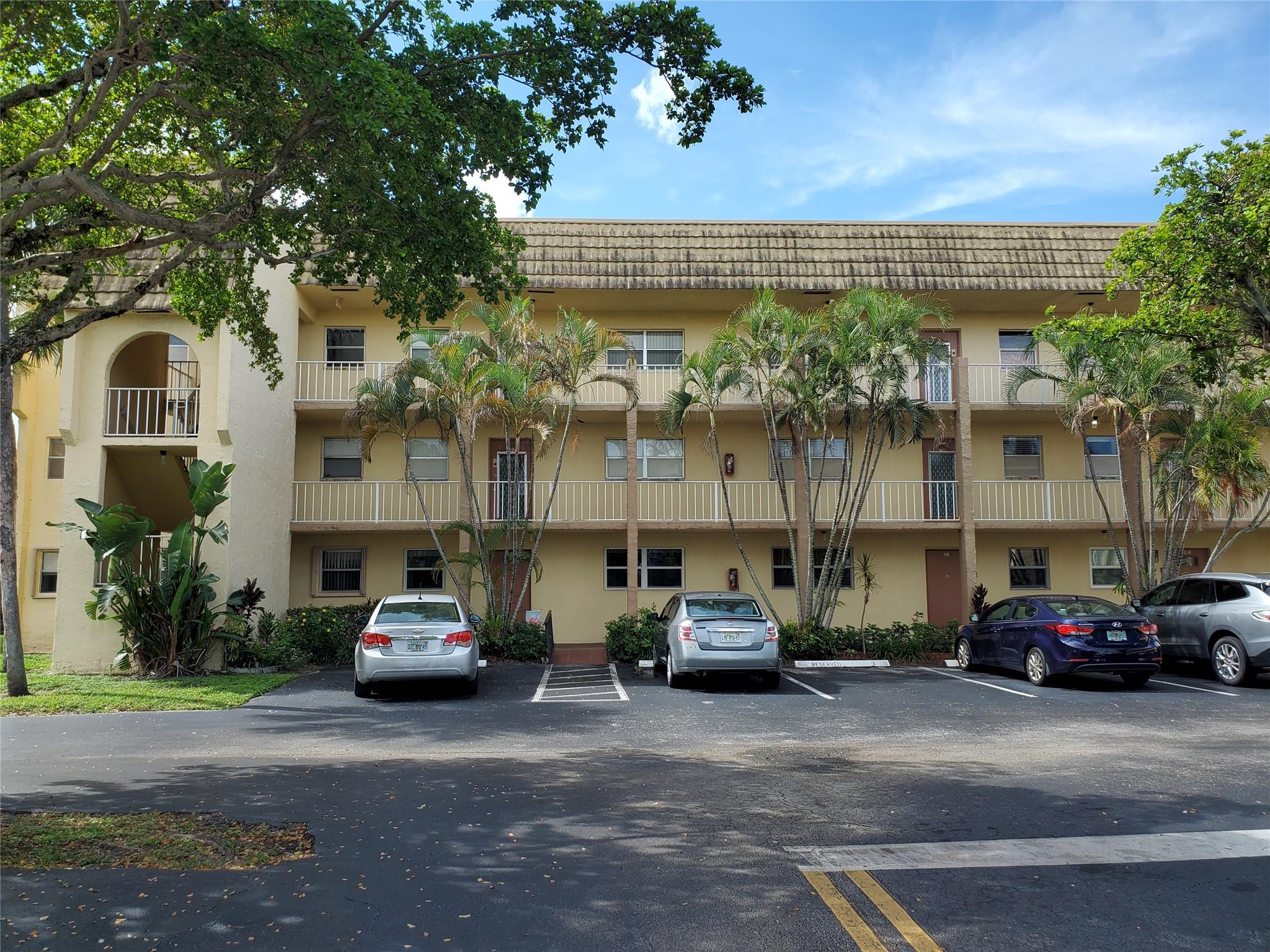Sunrise Lakes - Residential