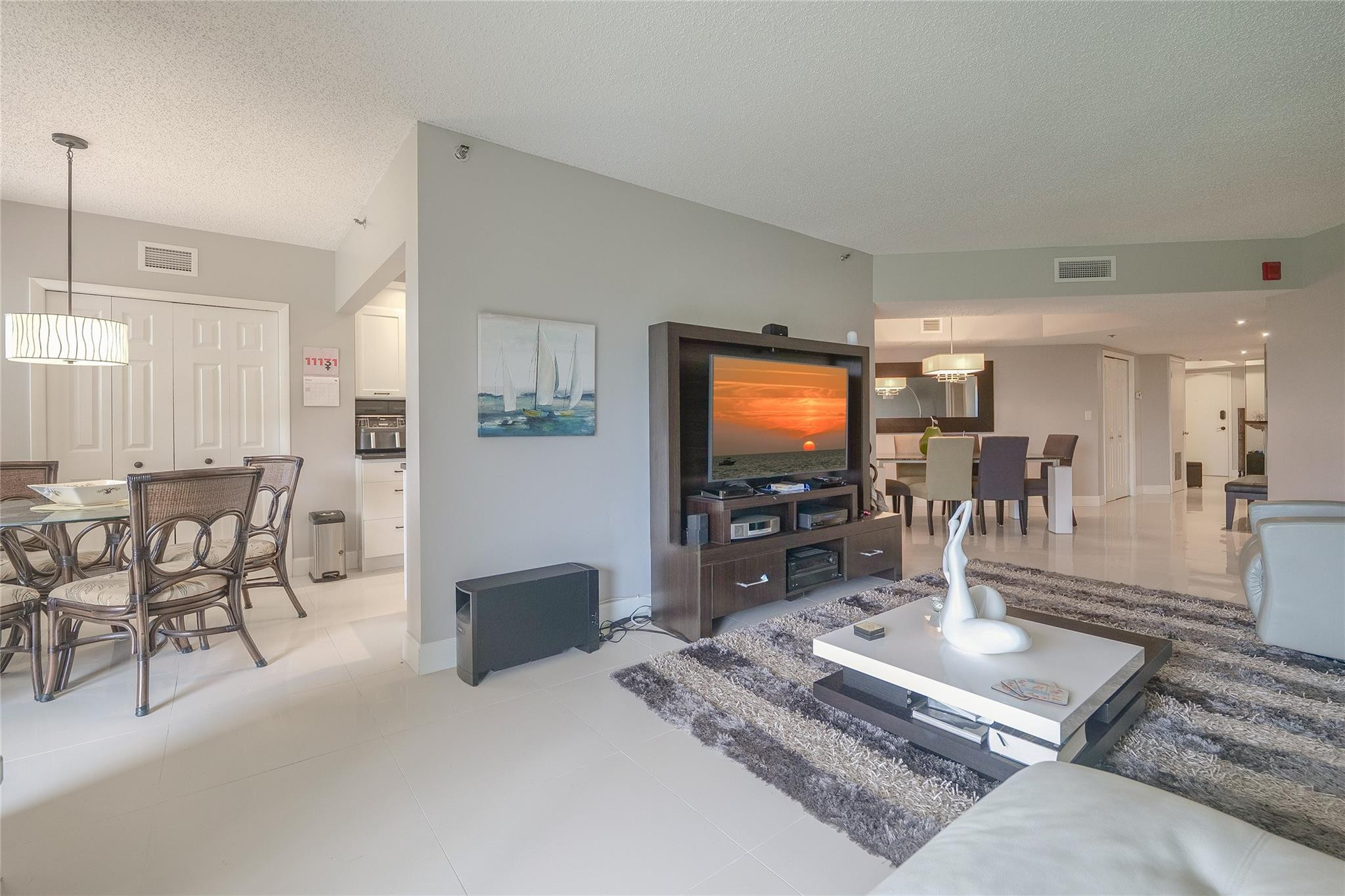 ENVIRON TOWERS - Residential