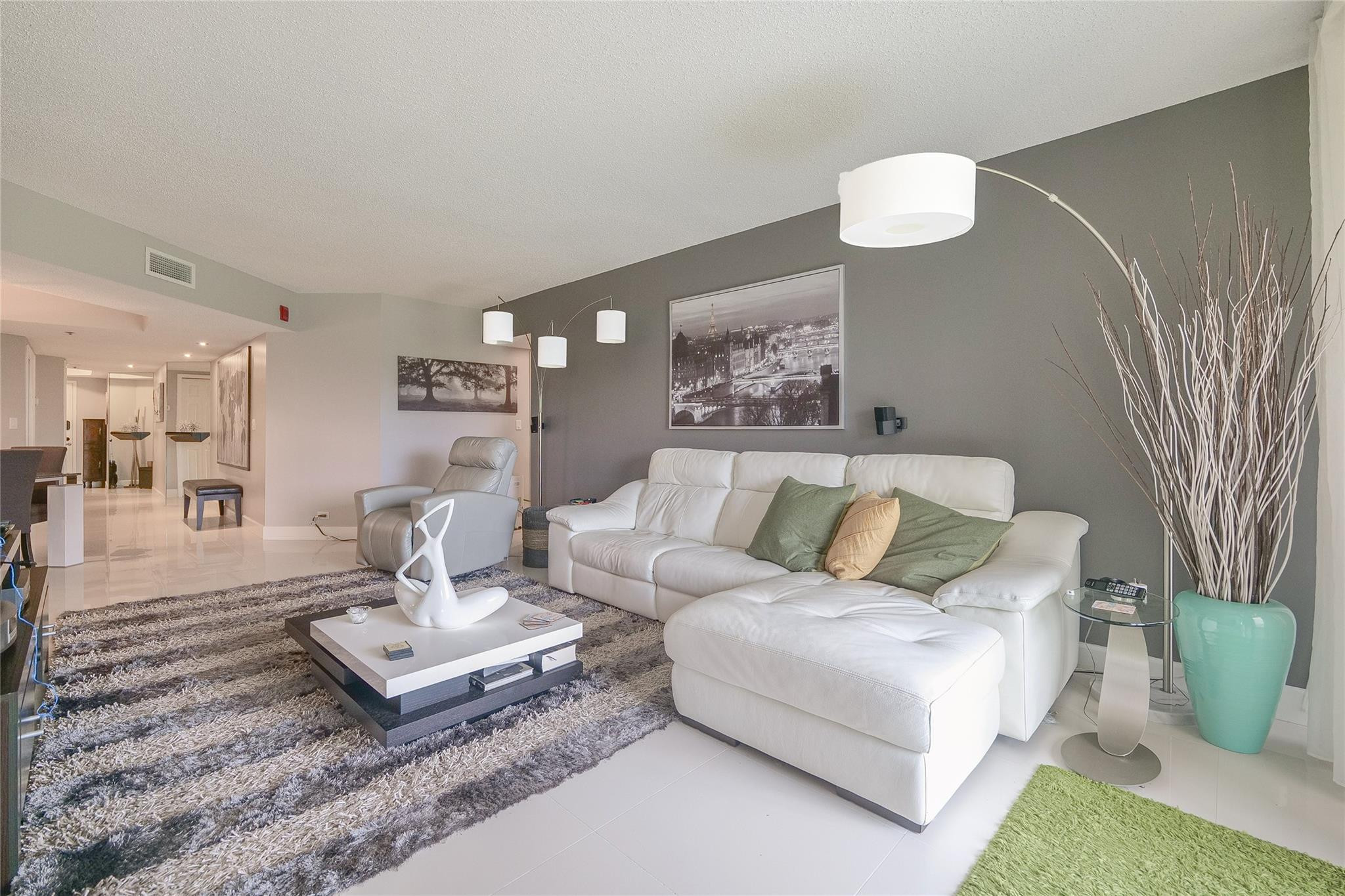 ENVIRON TOWERS - Residential