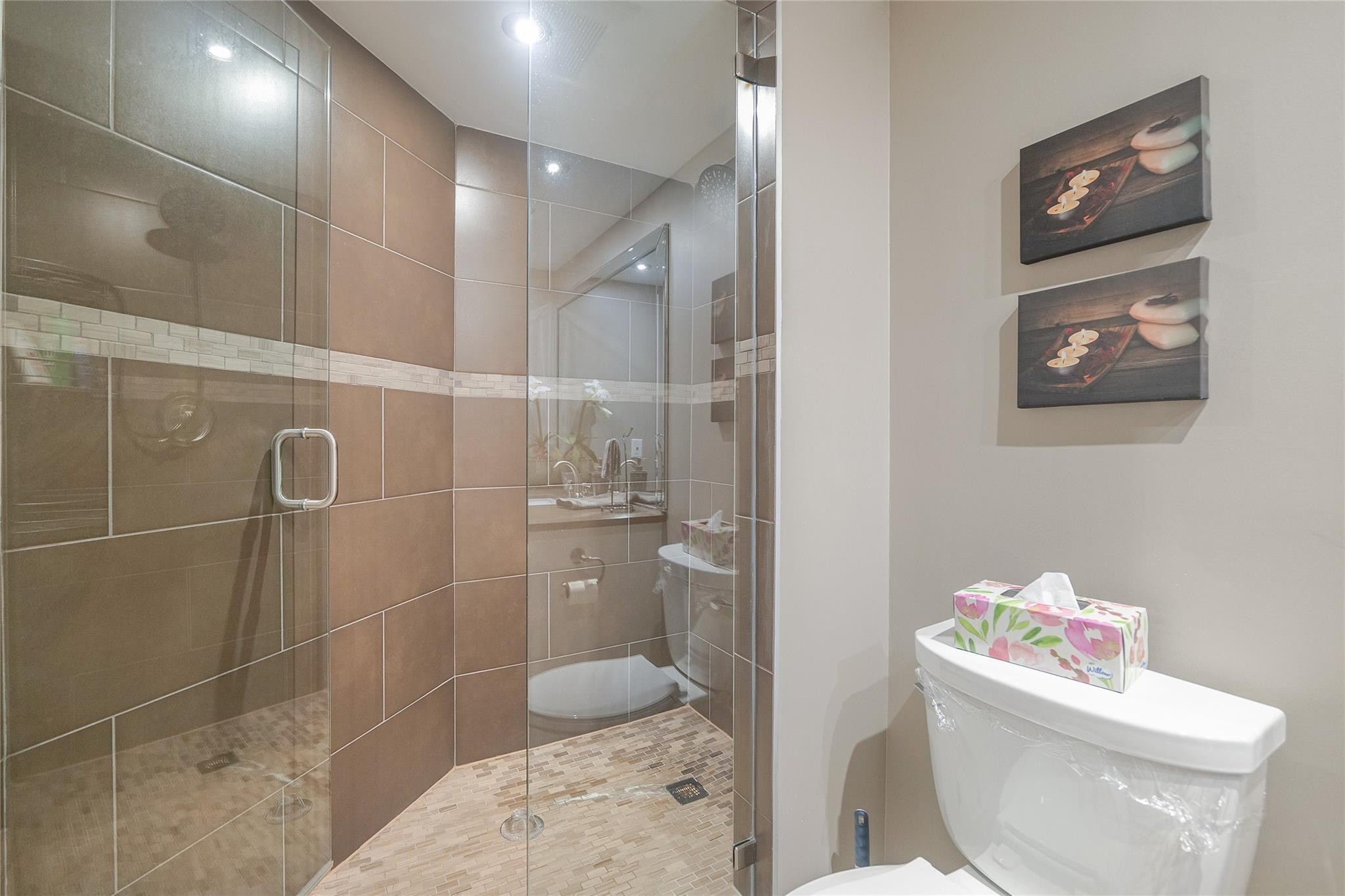 ENVIRON TOWERS - Residential