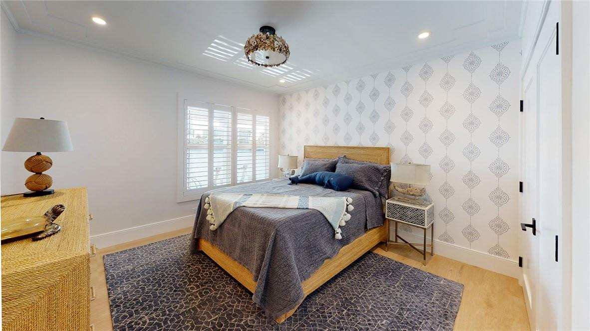 SANTA BARBARA SHORES - Residential