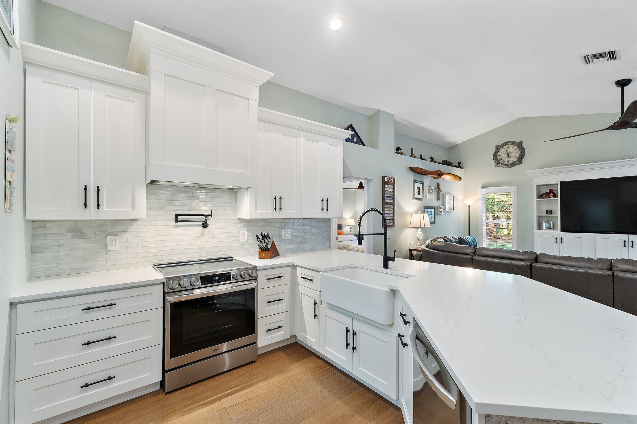 RIVER LANDING - Residential