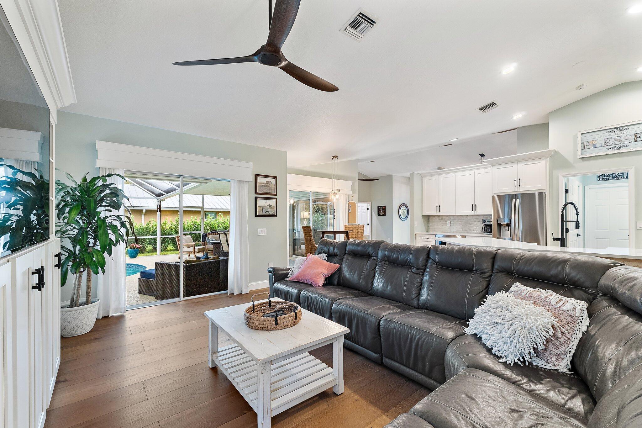 RIVER LANDING - Residential