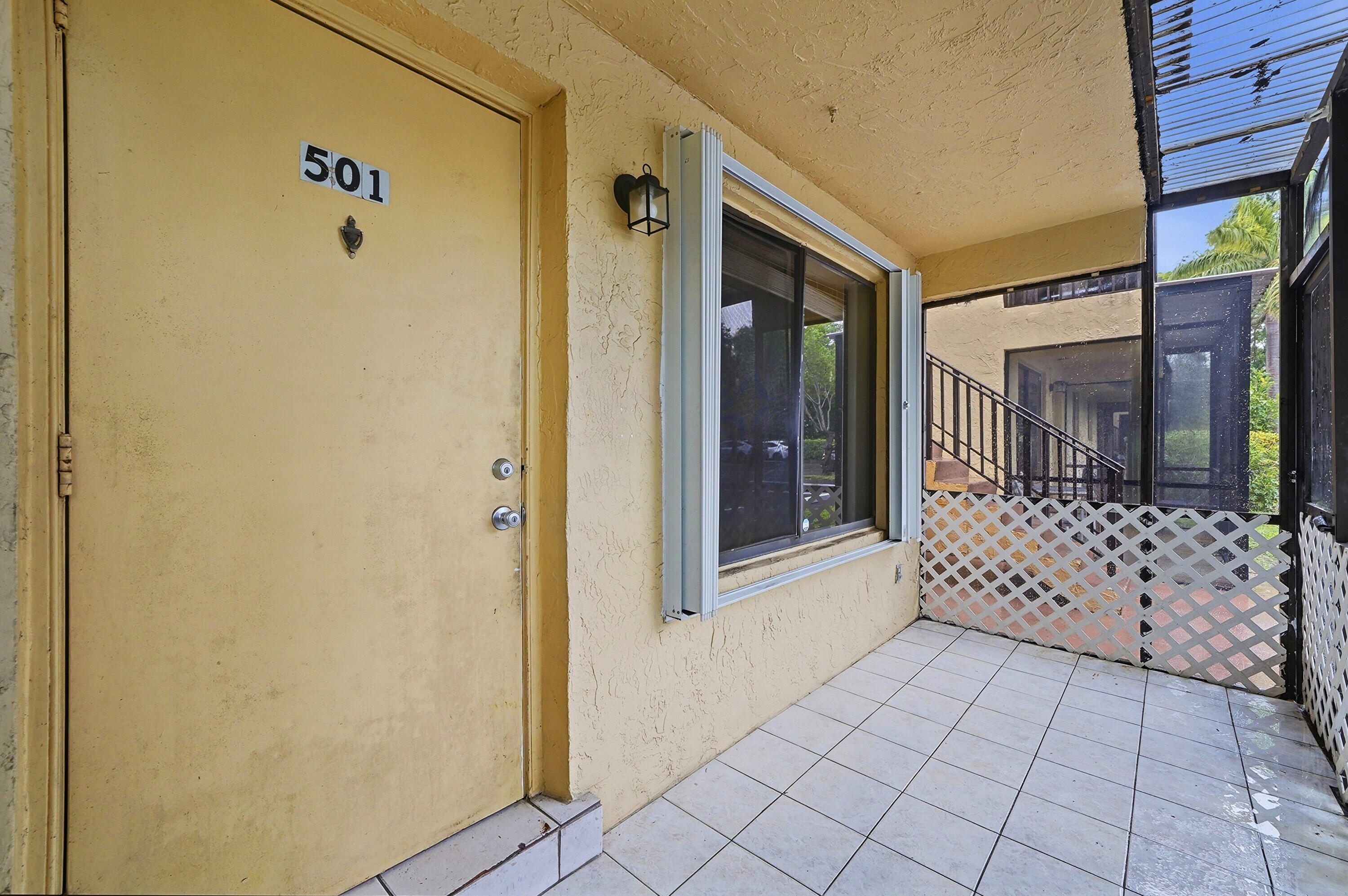 VILLAGE TOWNHOUSE-POMPANO BEACH - Residential