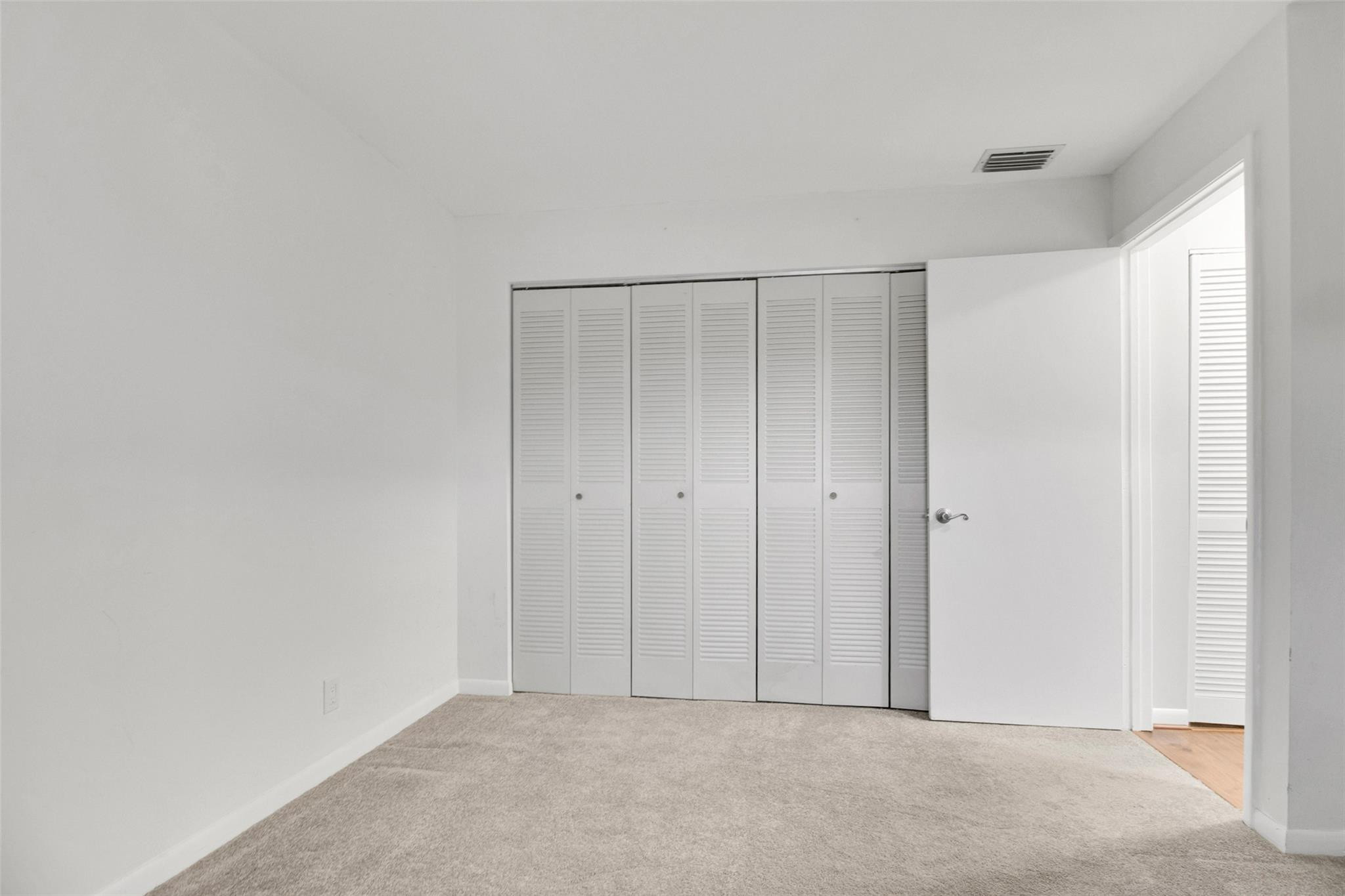 Royal Park Gardens III - Residential Lease