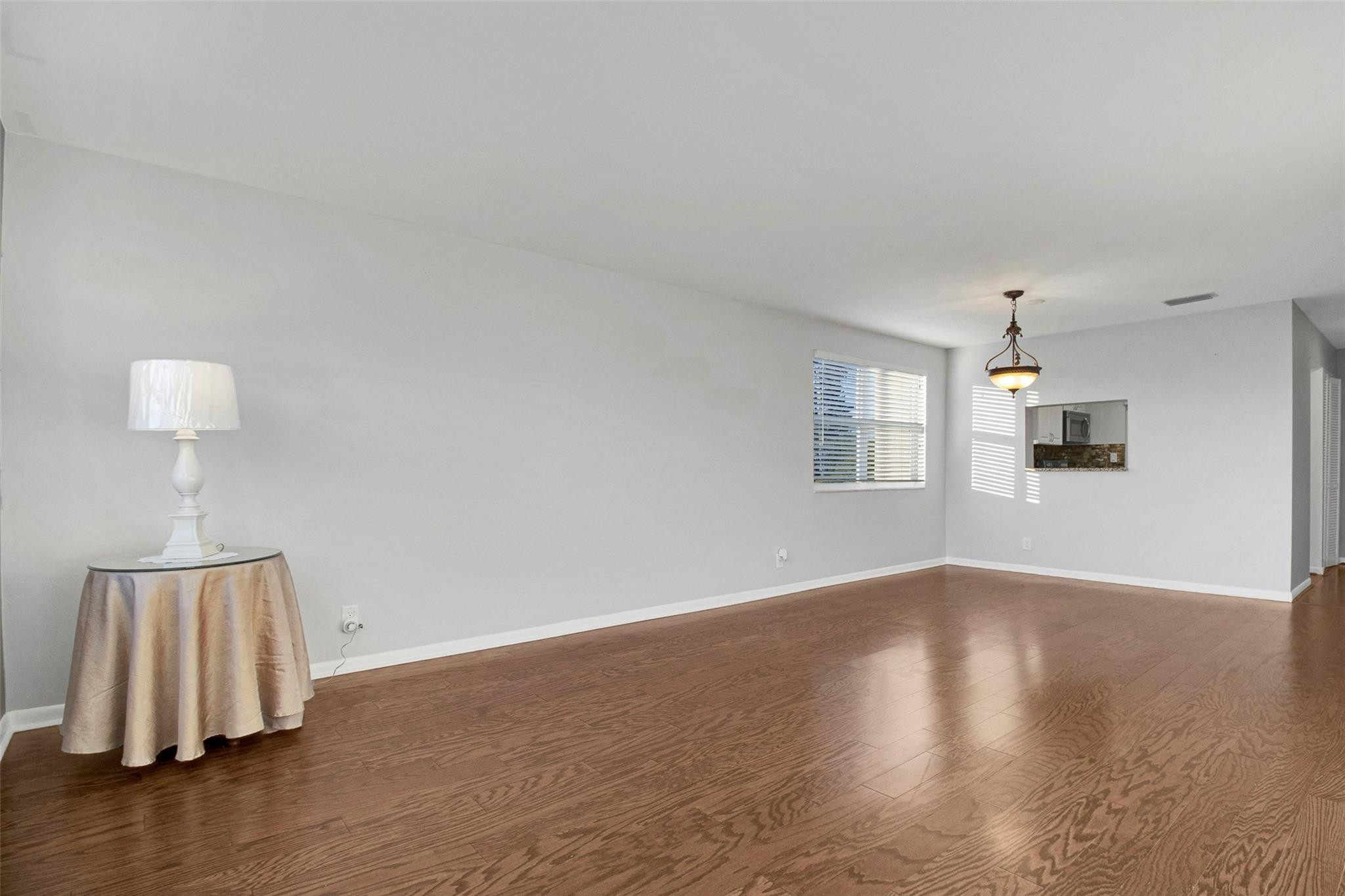 Royal Park Gardens III - Residential Lease