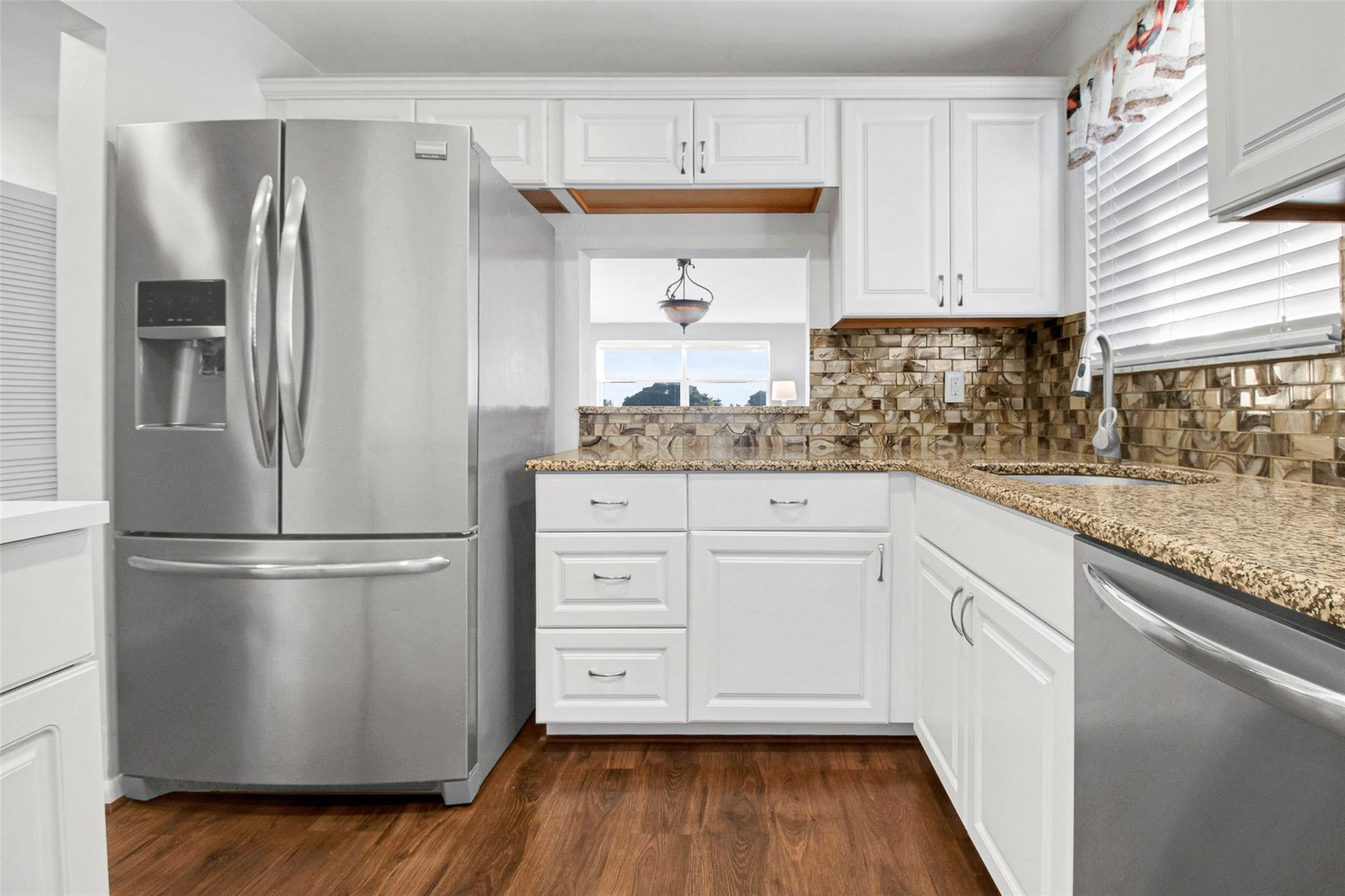 Royal Park Gardens III - Residential Lease