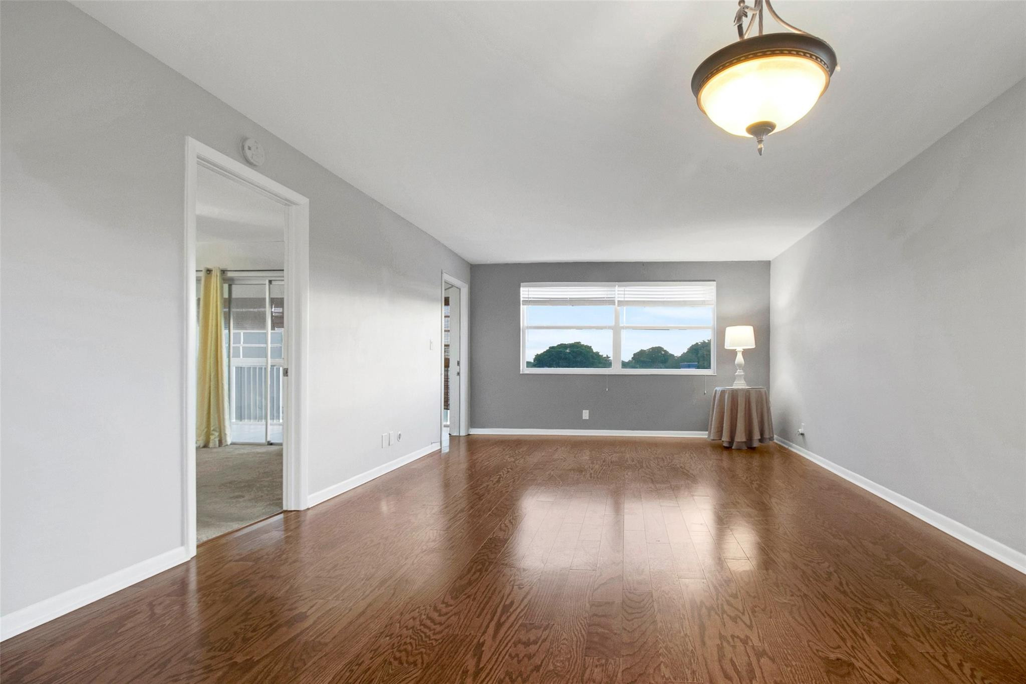 Royal Park Gardens III - Residential Lease
