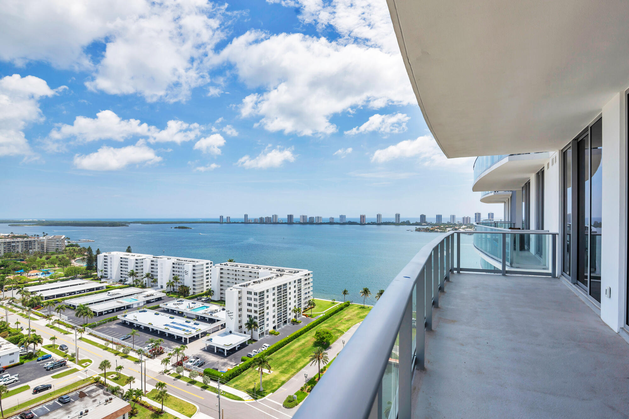 NAUTILUS 220 CONDO - Residential