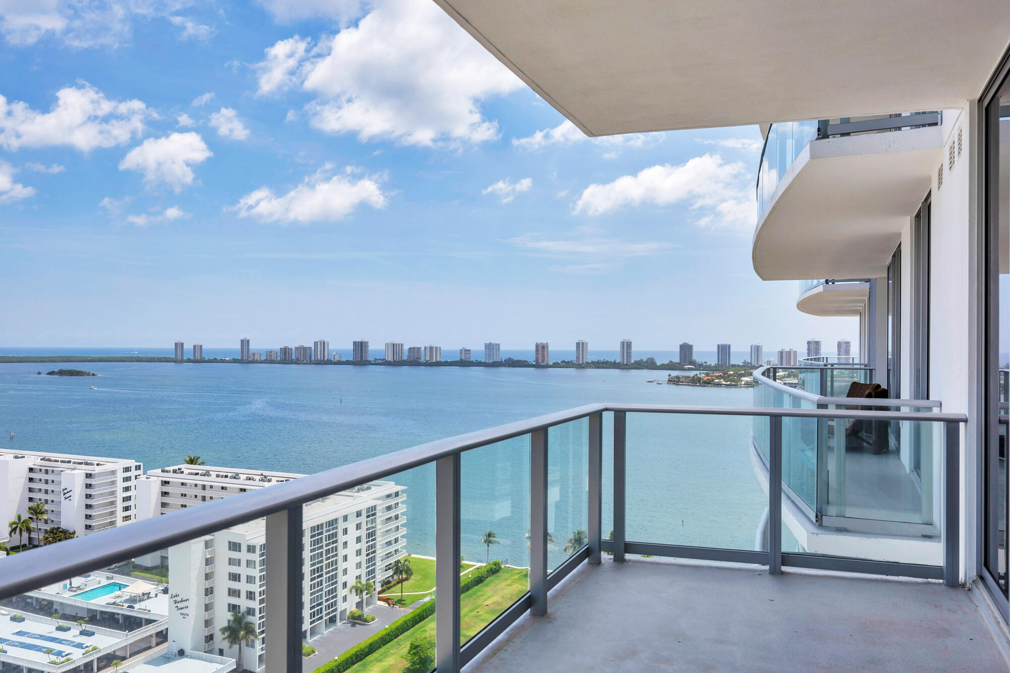 NAUTILUS 220 CONDO - Residential