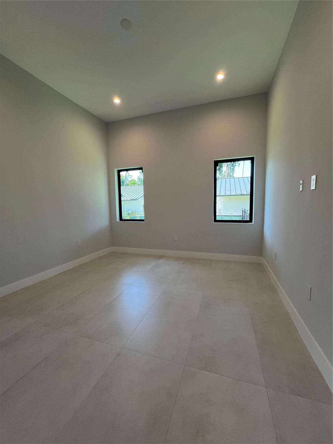 Pinecrest - Residential