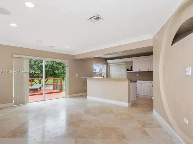 GROVE COMMERCIAL CENTER - Residential