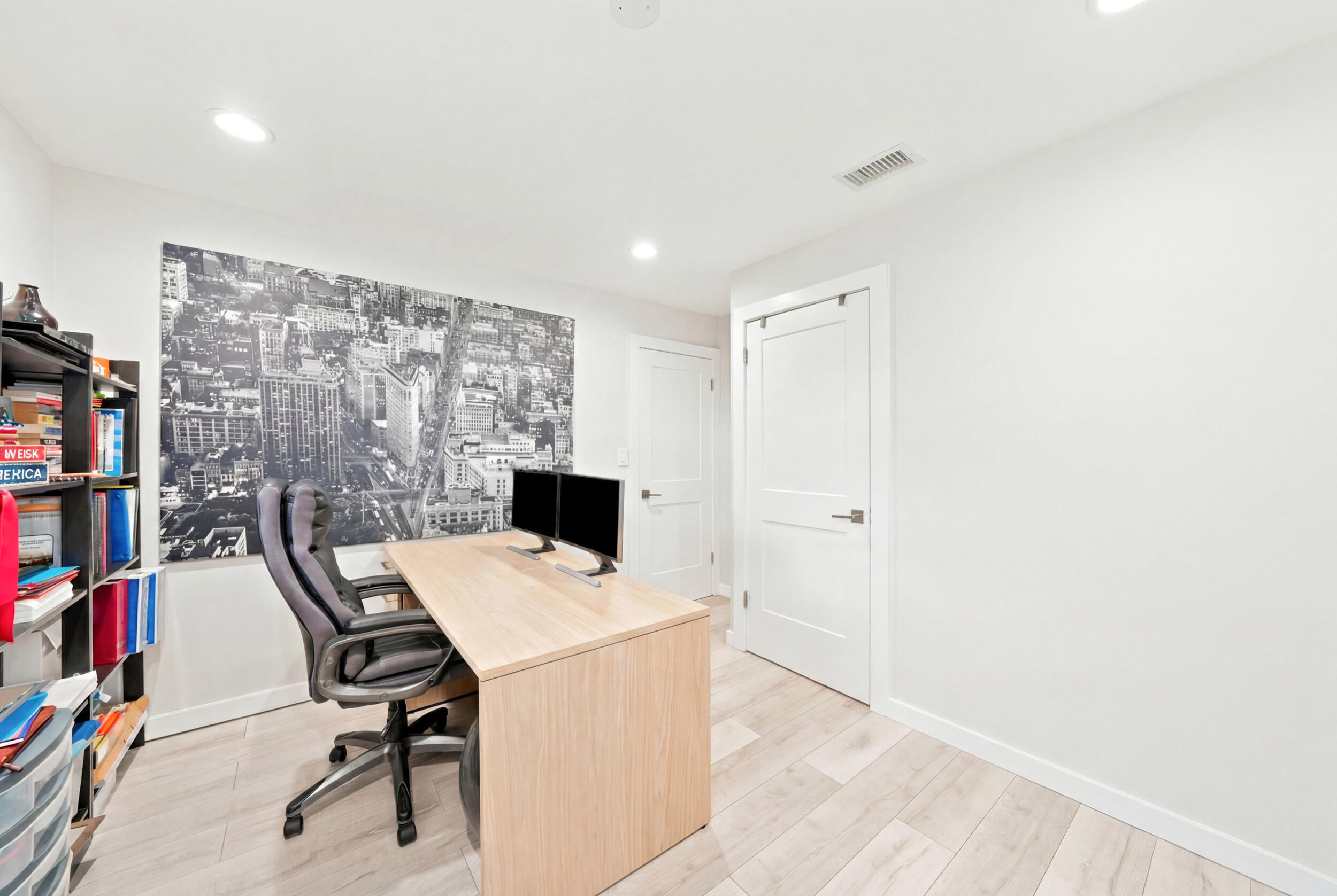 COLLIER MANOR 3RD ADD - Residential Lease
