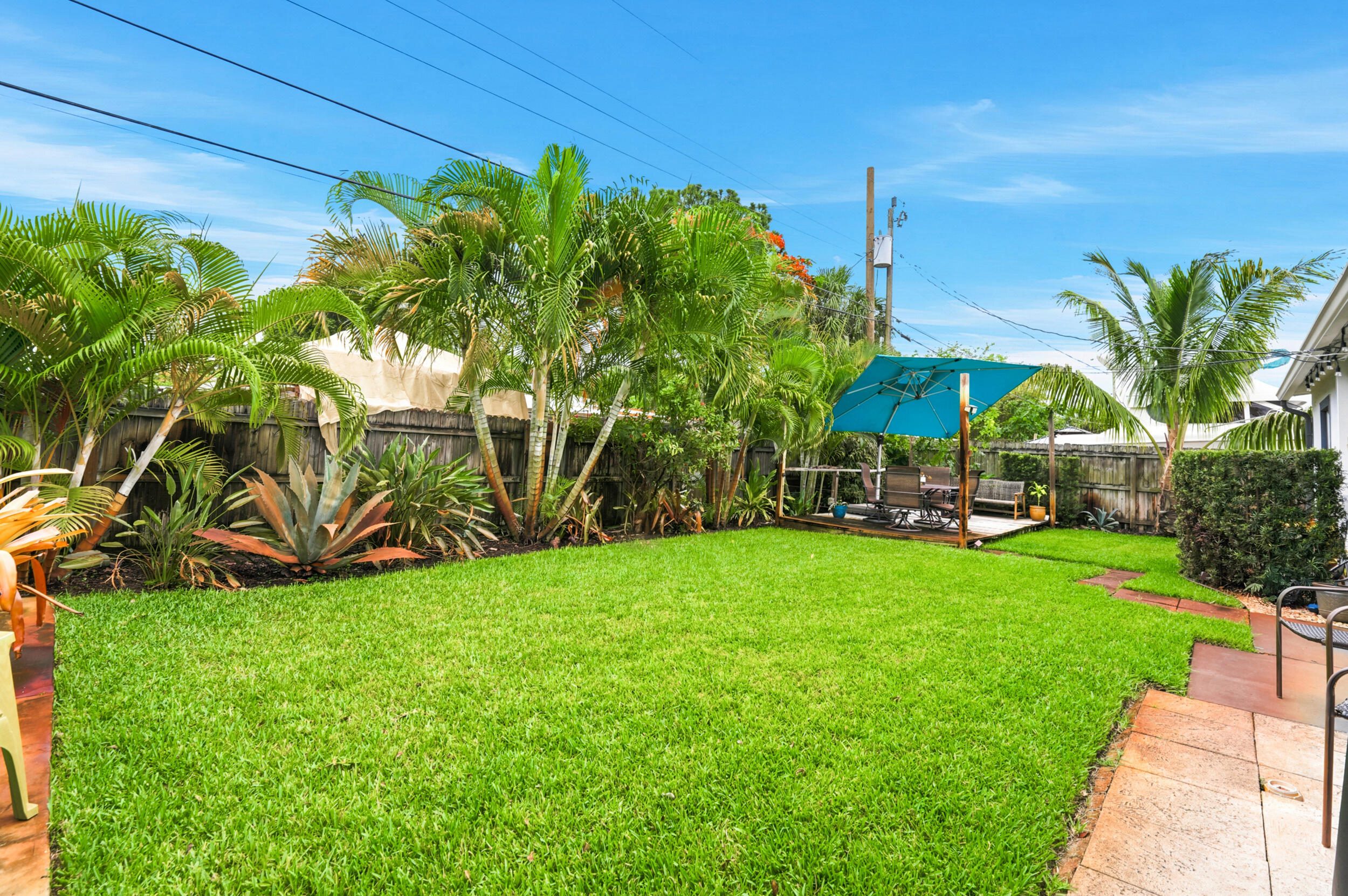 COLLIER MANOR 3RD ADD - Residential Lease