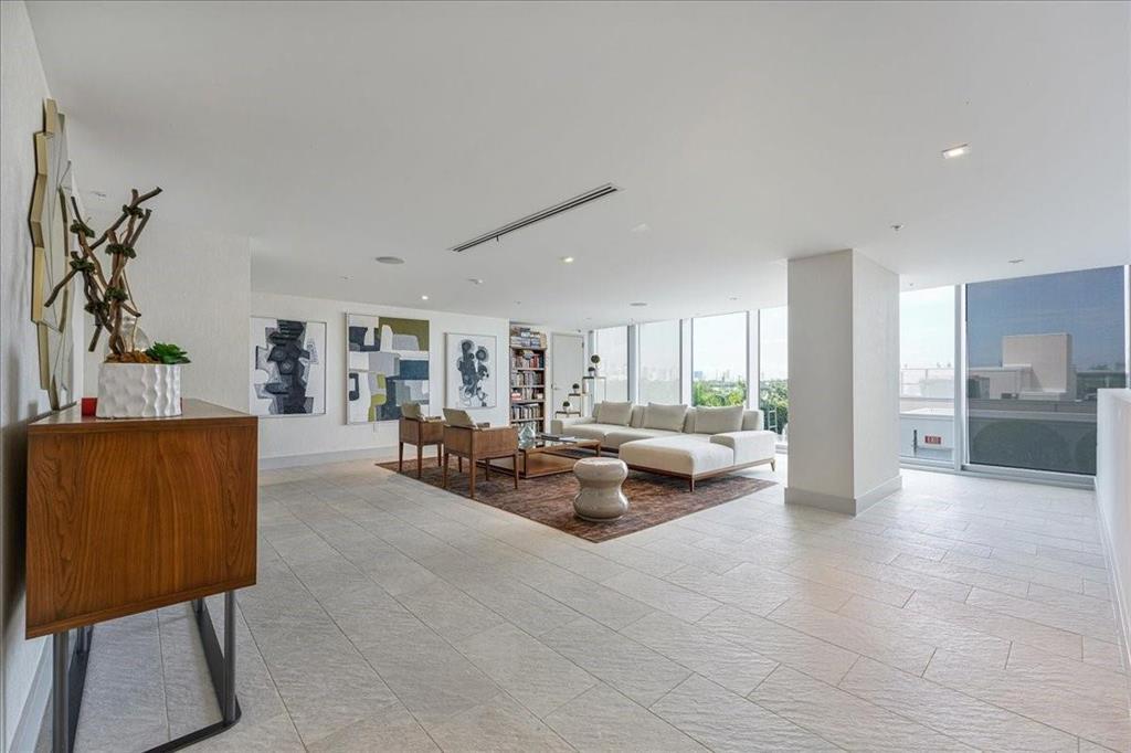 RIVA CONDOMINIUM - Residential