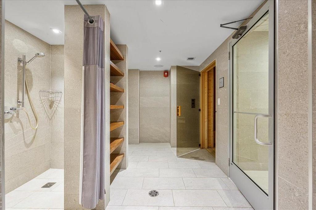 RIVA CONDOMINIUM - Residential