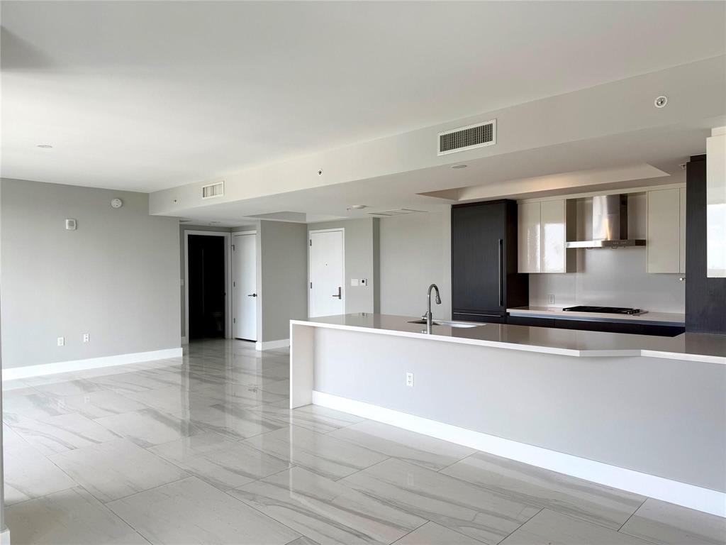 RIVA CONDOMINIUM - Residential