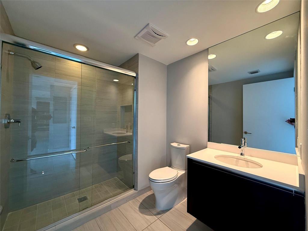 RIVA CONDOMINIUM - Residential