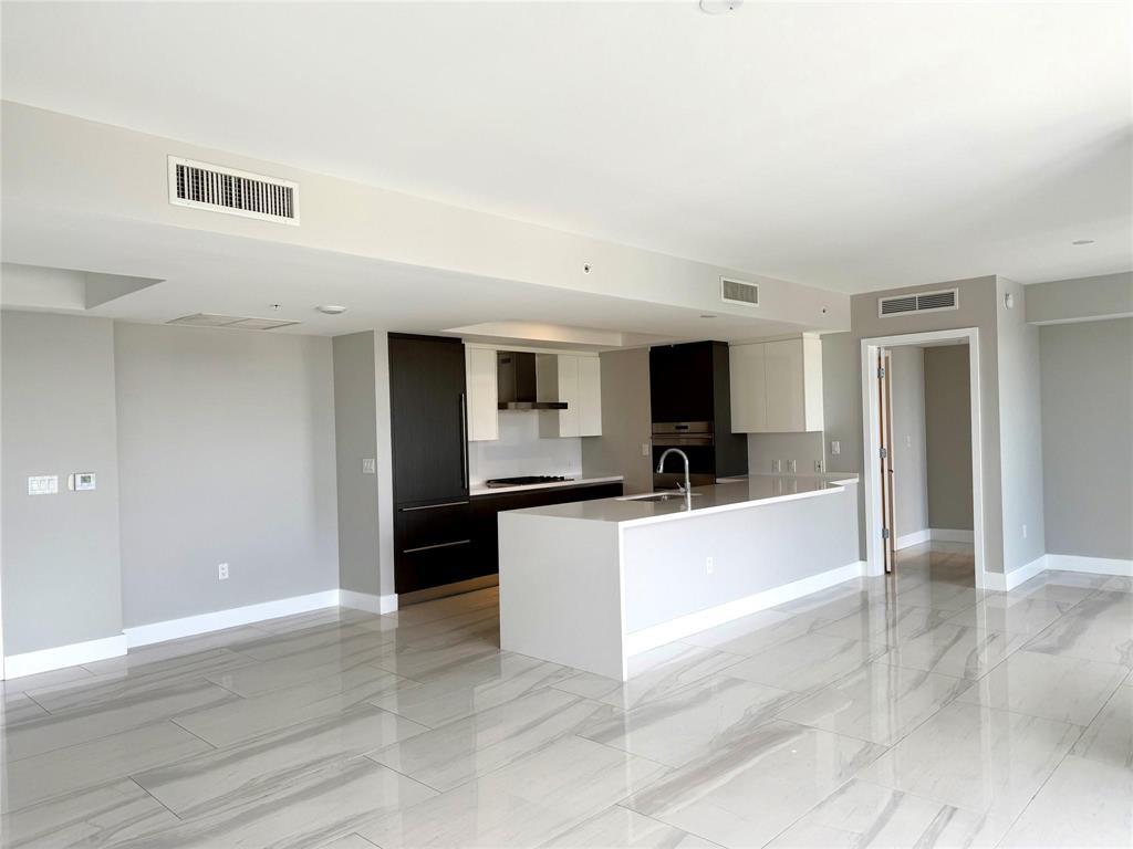RIVA CONDOMINIUM - Residential