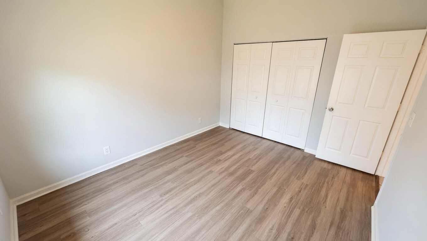 SUGAR POND MANOR OF WELLINGTON - Residential Lease