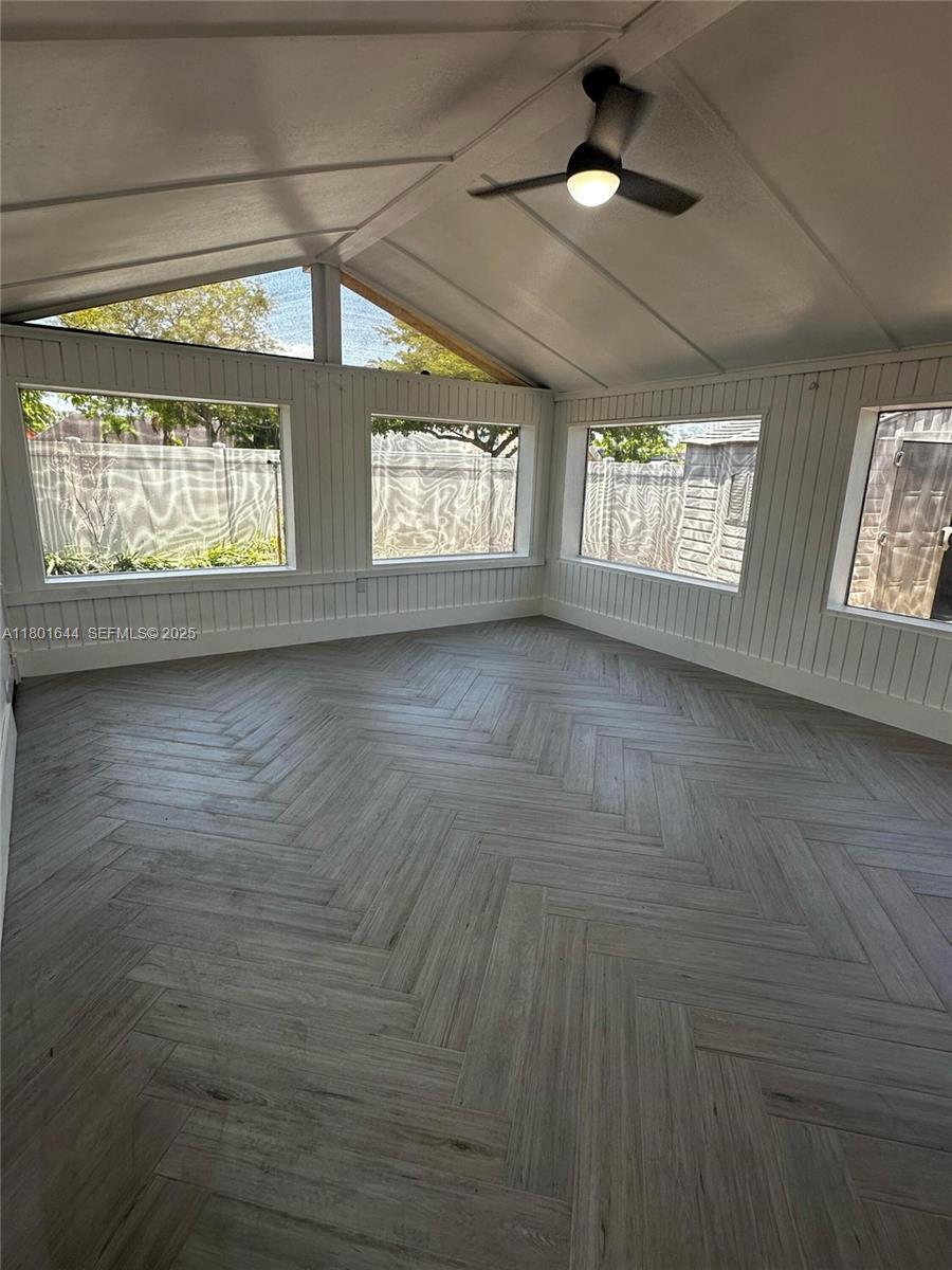 UNIVERSITY PARK PARCELS 1 & 2 - Residential Lease