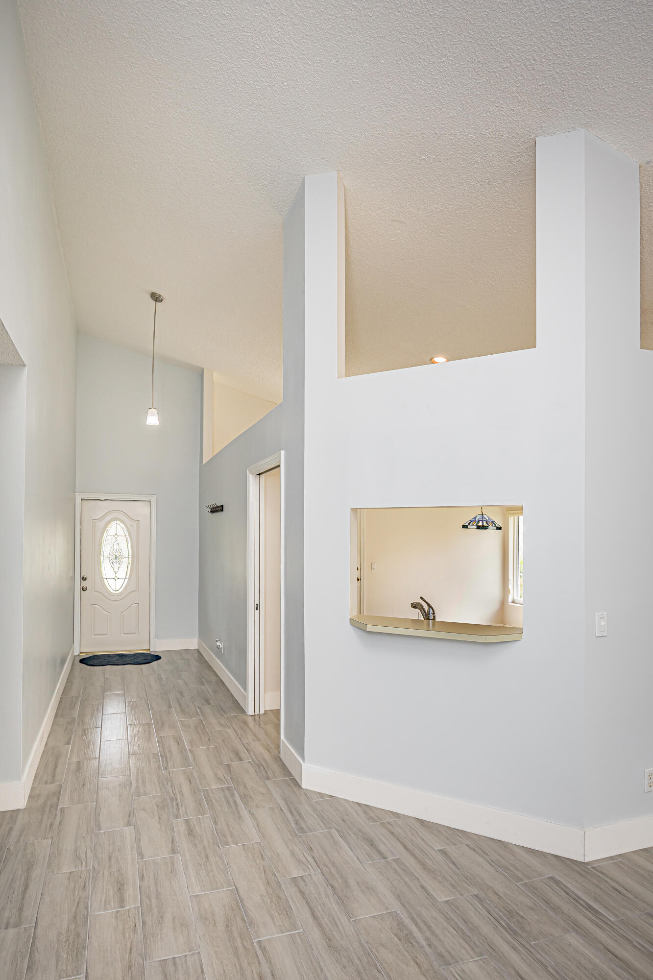 RAINBOW LAKES 2 - Residential Lease