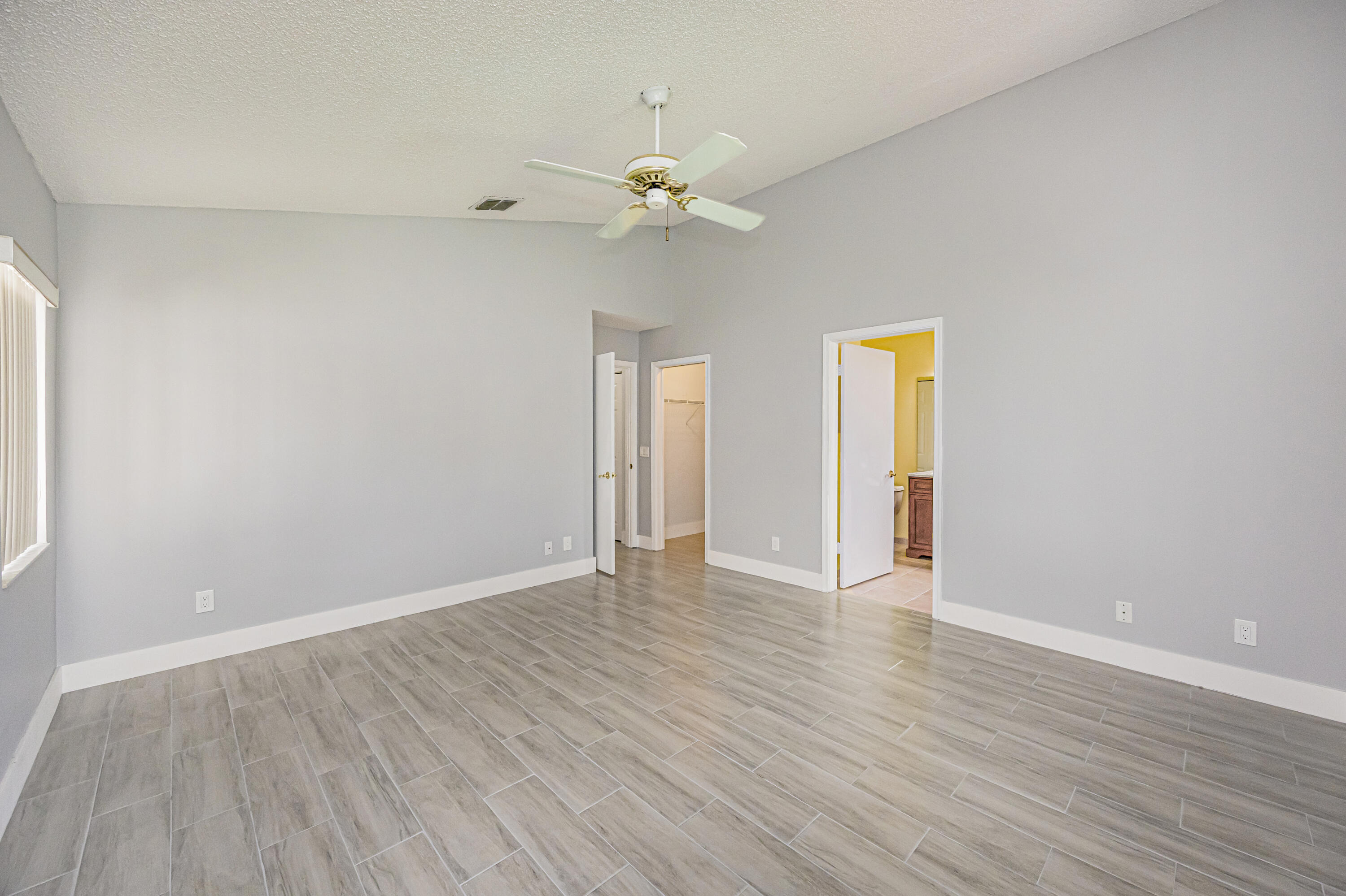 RAINBOW LAKES 2 - Residential Lease