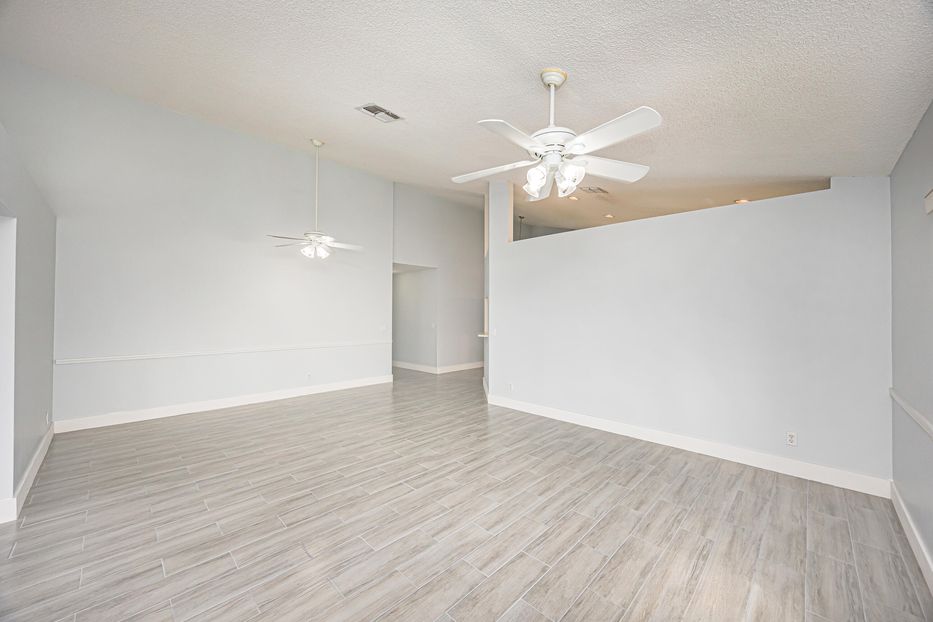 RAINBOW LAKES 2 - Residential Lease