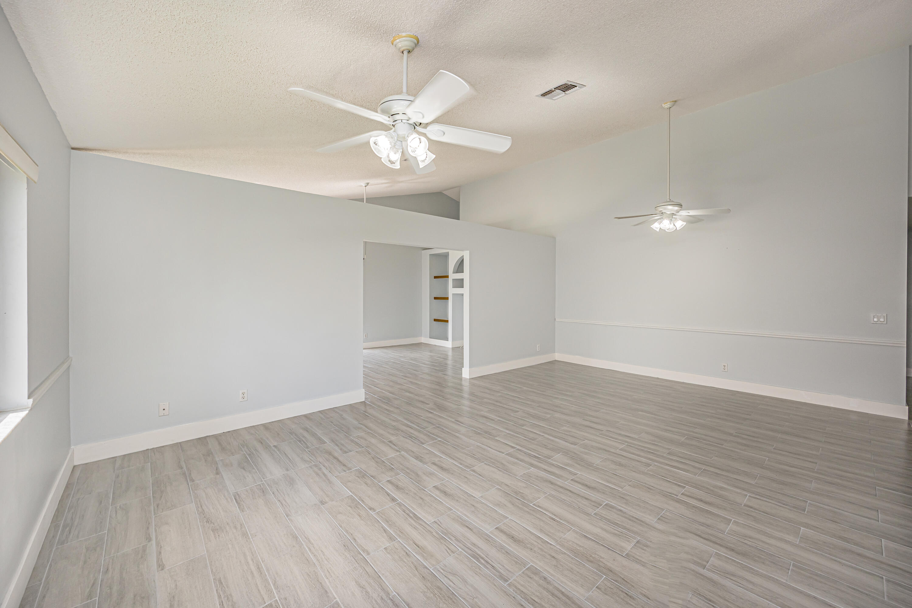 RAINBOW LAKES 2 - Residential Lease