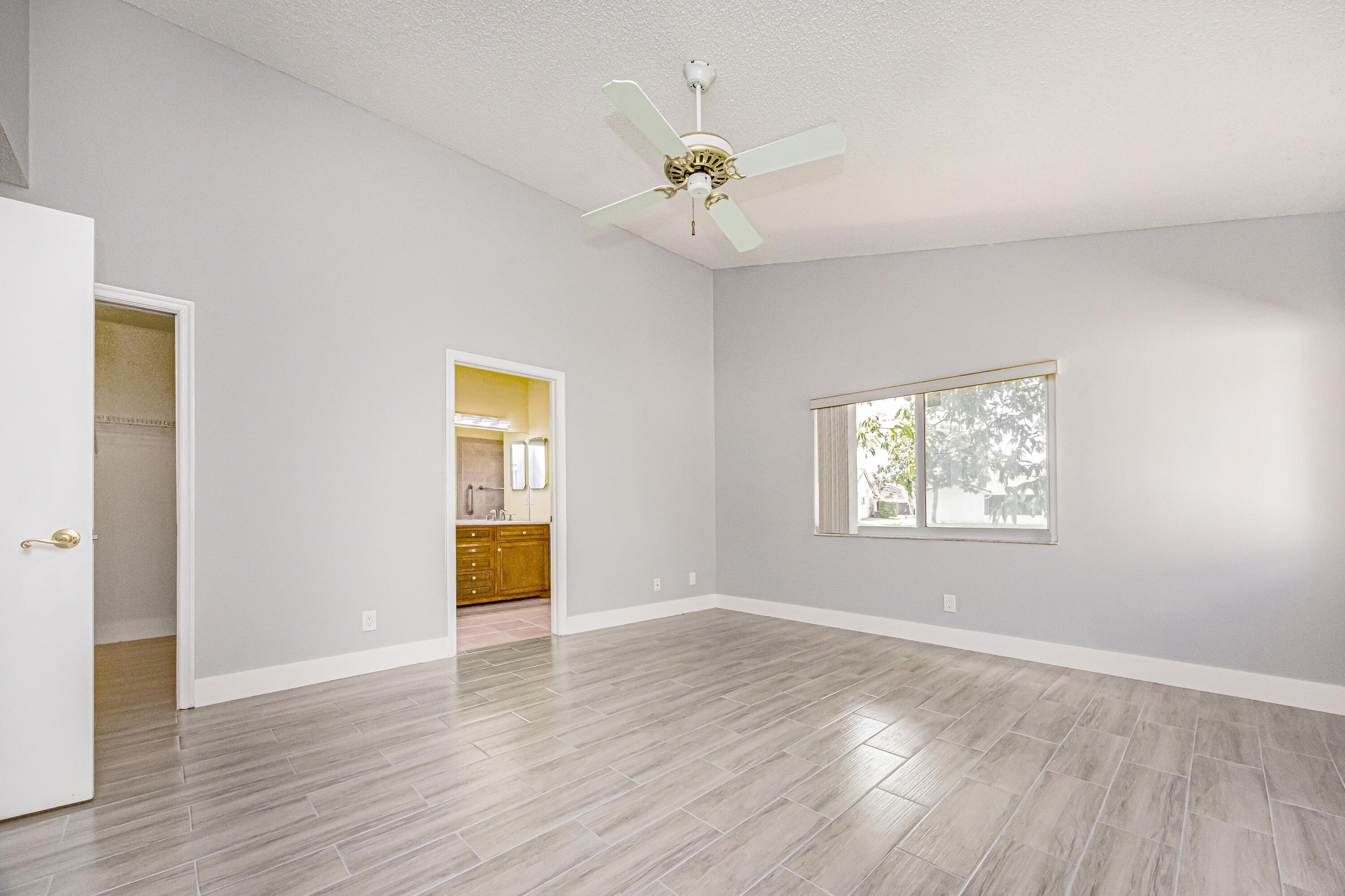 RAINBOW LAKES 2 - Residential Lease