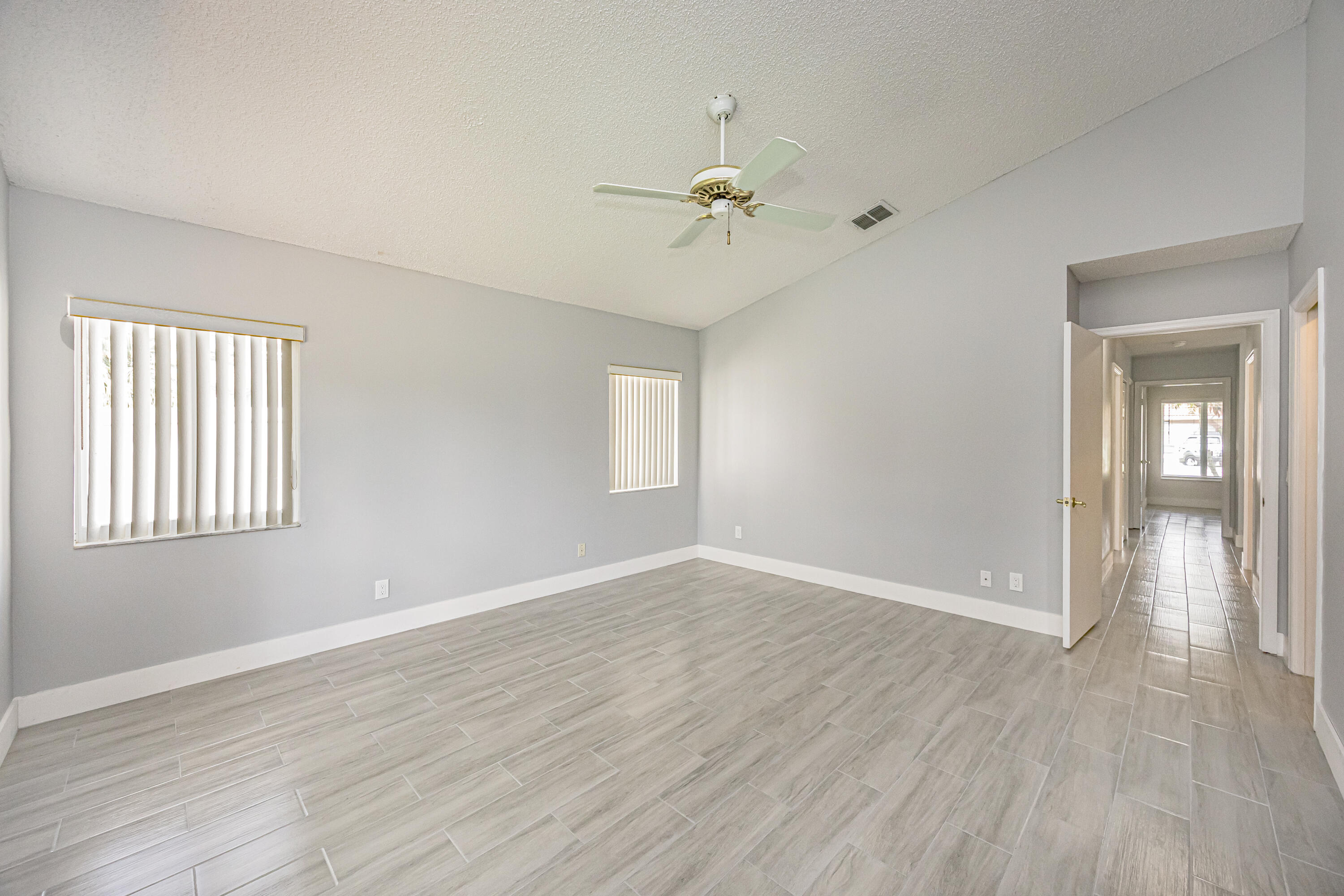 RAINBOW LAKES 2 - Residential Lease