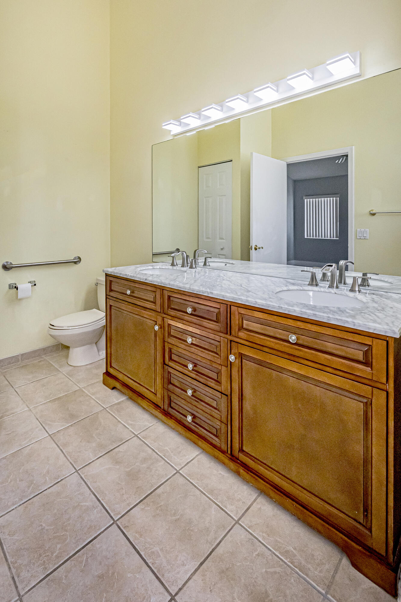RAINBOW LAKES 2 - Residential Lease
