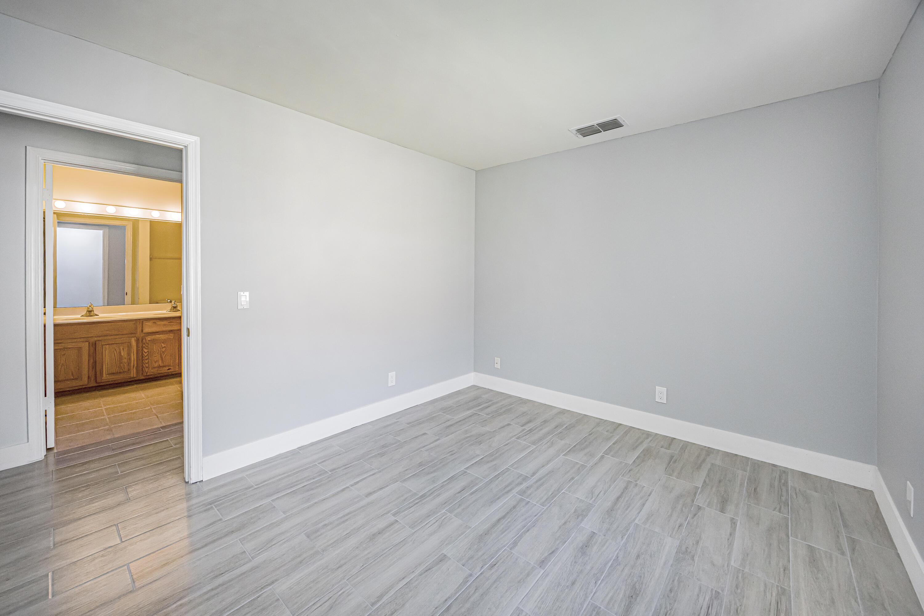 RAINBOW LAKES 2 - Residential Lease