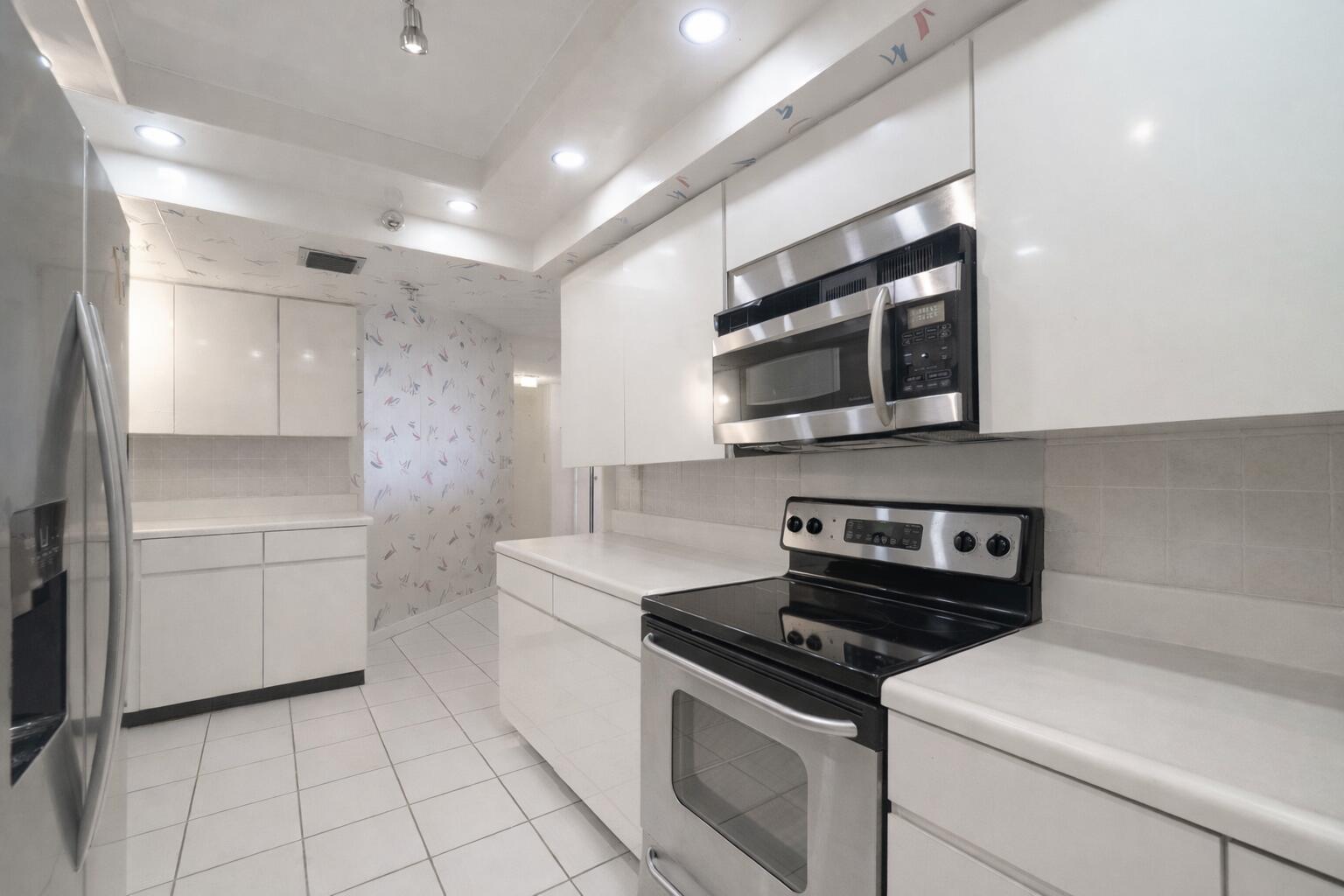 HILLSBORO OCEAN CLUB CONDO - Residential