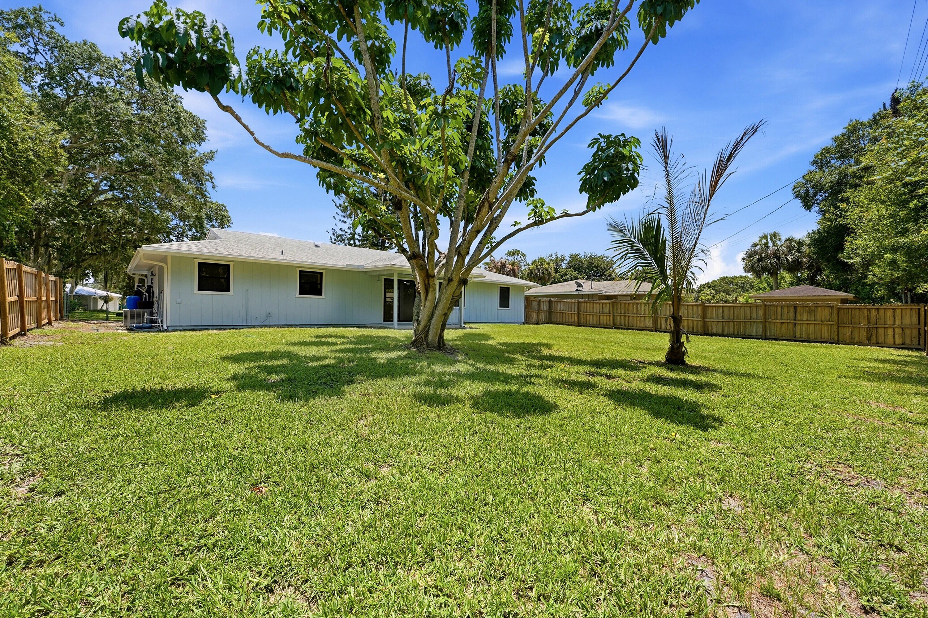 LAKEWOOD PARK UNIT 5 - Residential