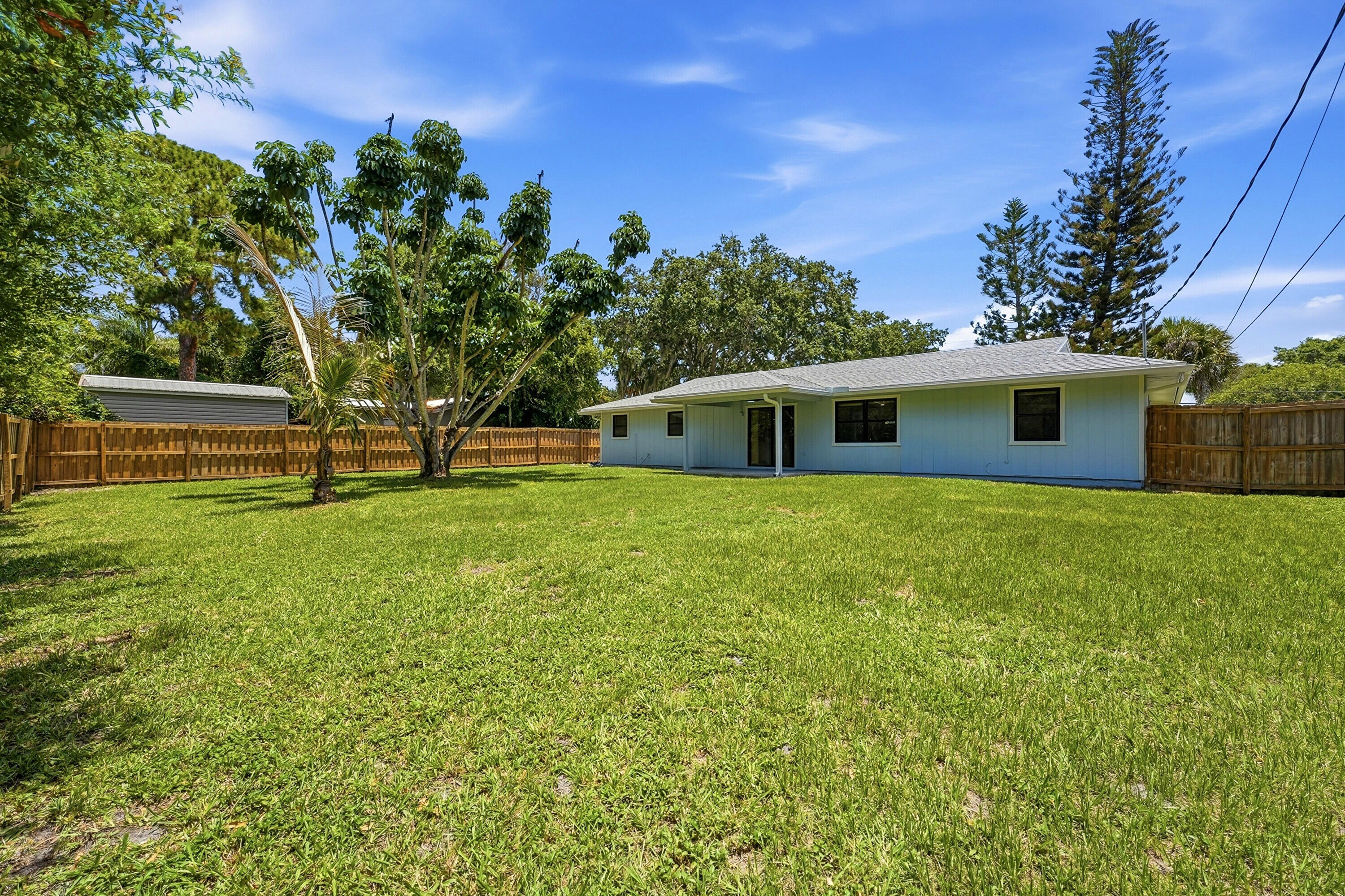 LAKEWOOD PARK UNIT 5 - Residential