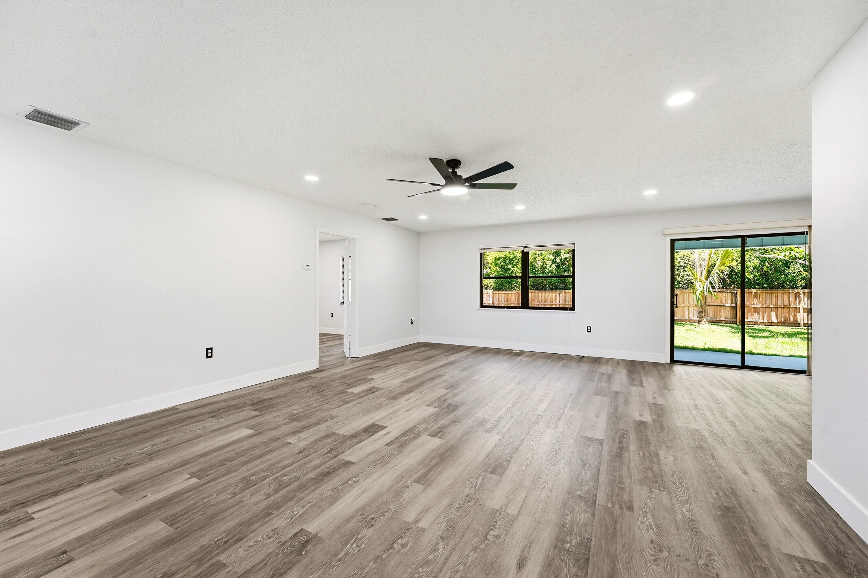 LAKEWOOD PARK UNIT 5 - Residential