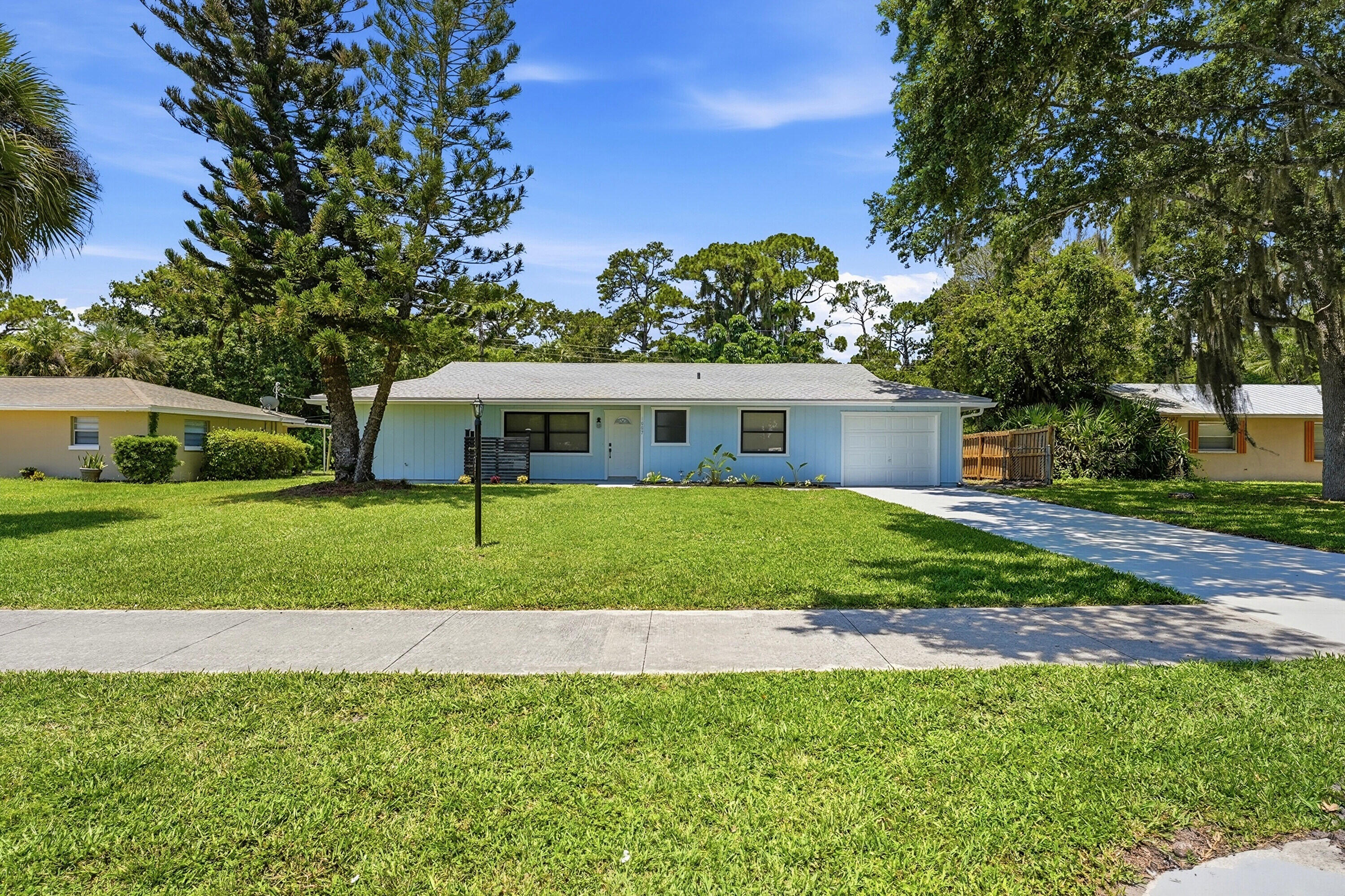 LAKEWOOD PARK UNIT 5 - Residential
