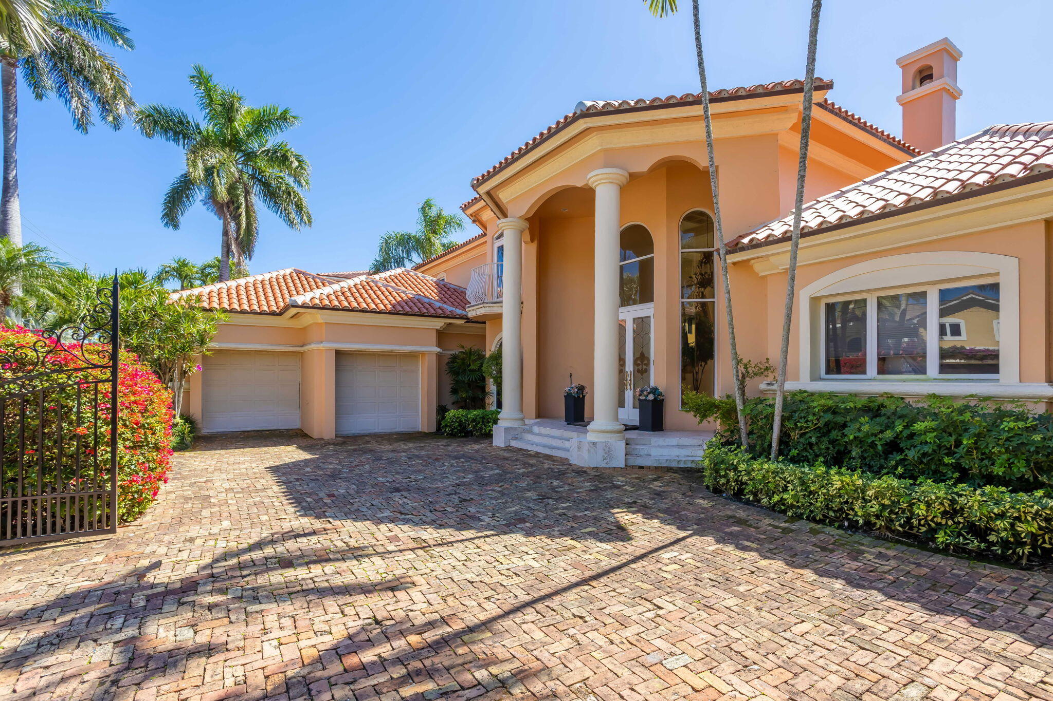ISLA BAHIA - Residential