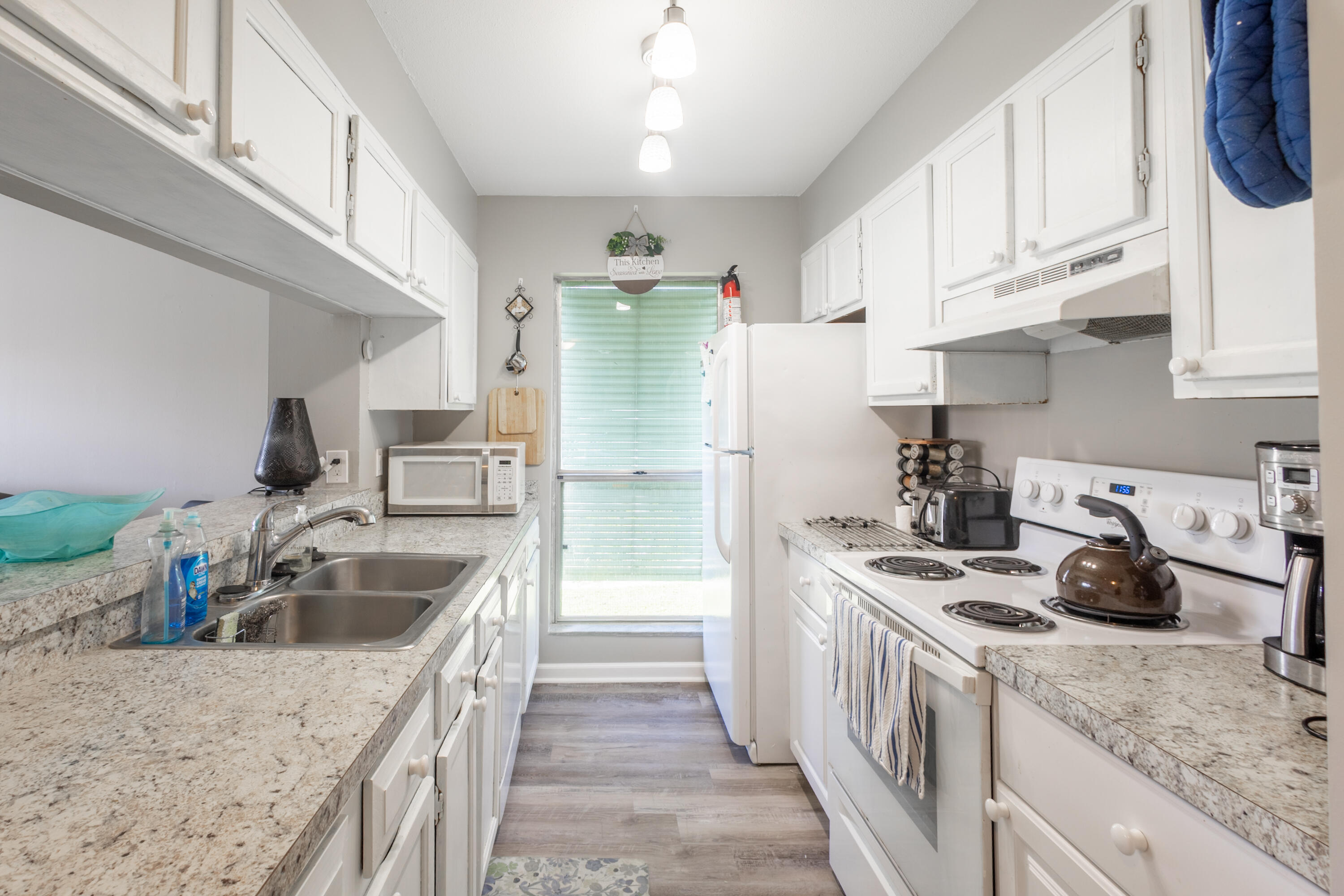 CYPRESS POINT CONDO - Residential Lease