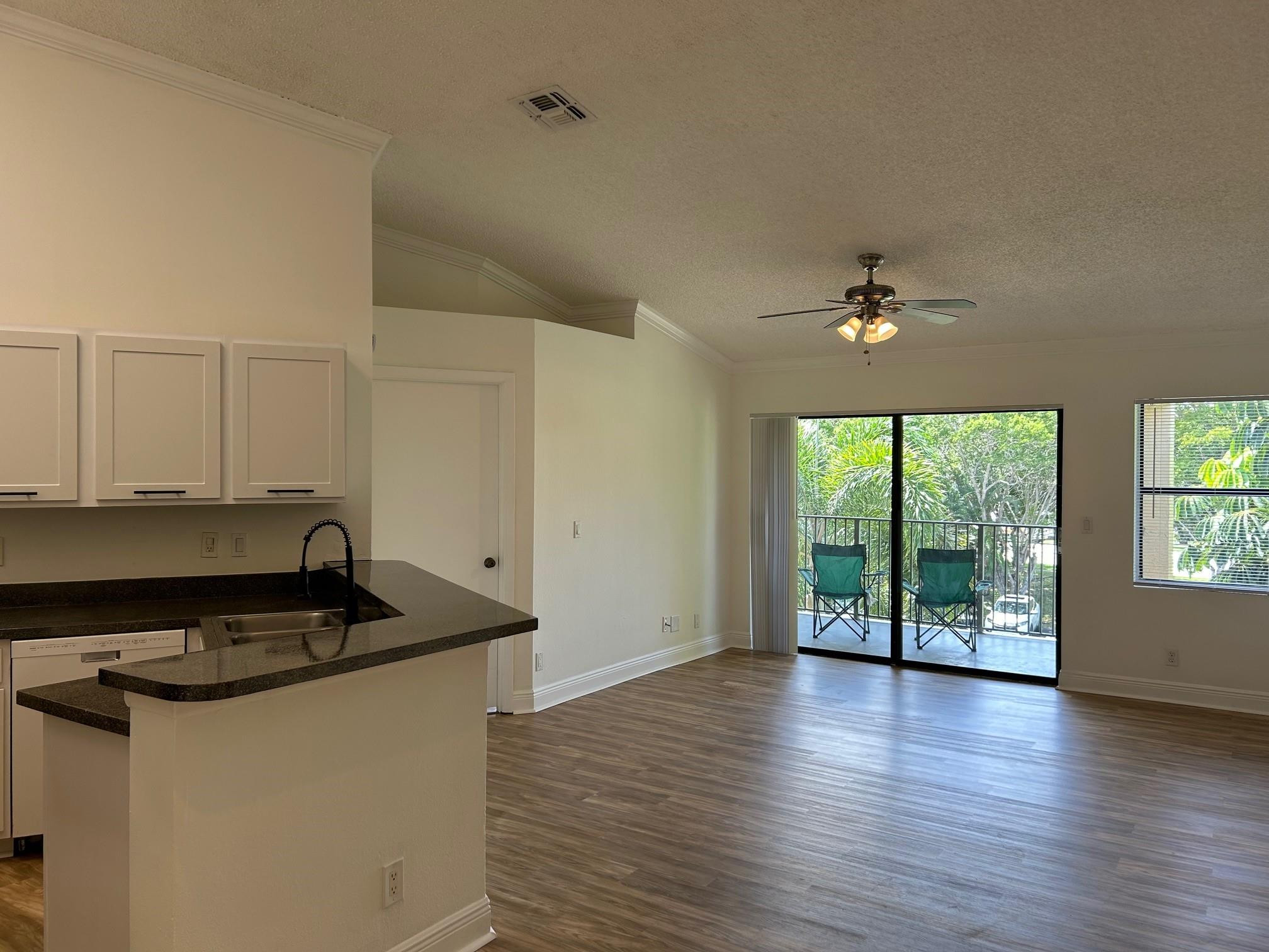 Summerbreeze Condominium - Residential