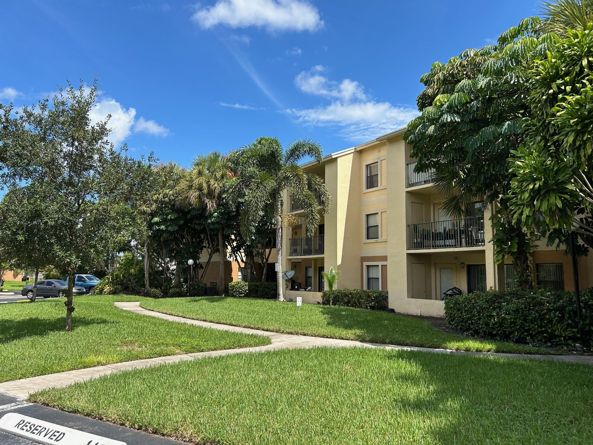 Summerbreeze Condominium - Residential