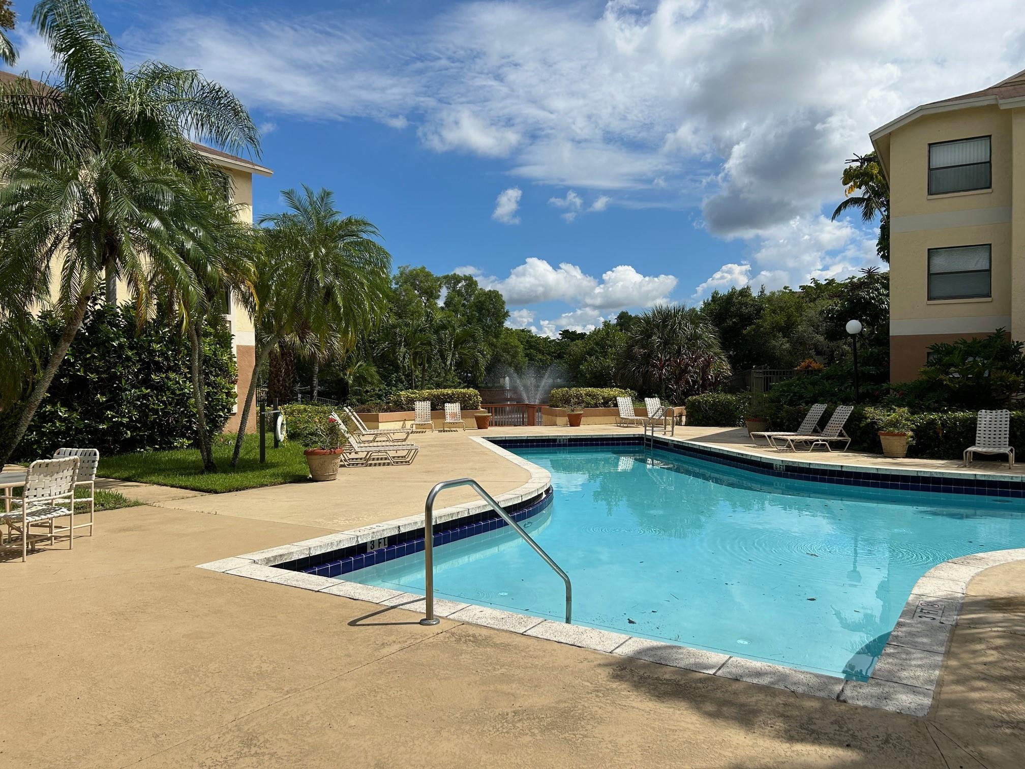 Summerbreeze Condominium - Residential