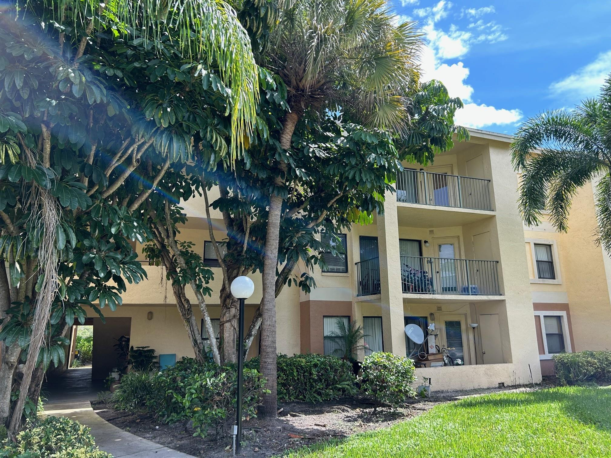 Summerbreeze Condominium - Residential