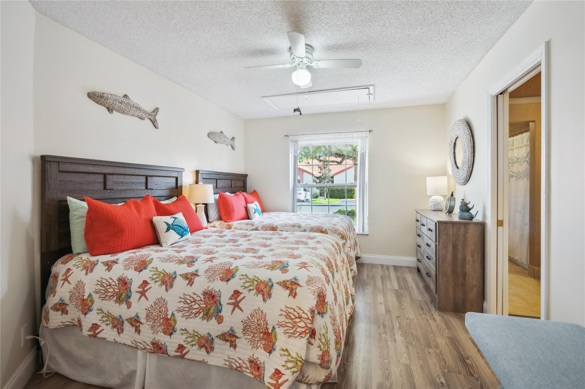 INDEPENDENCE BAY - Residential