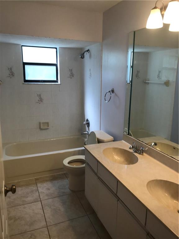 Pinecrest Lakes Ph 06 - Residential