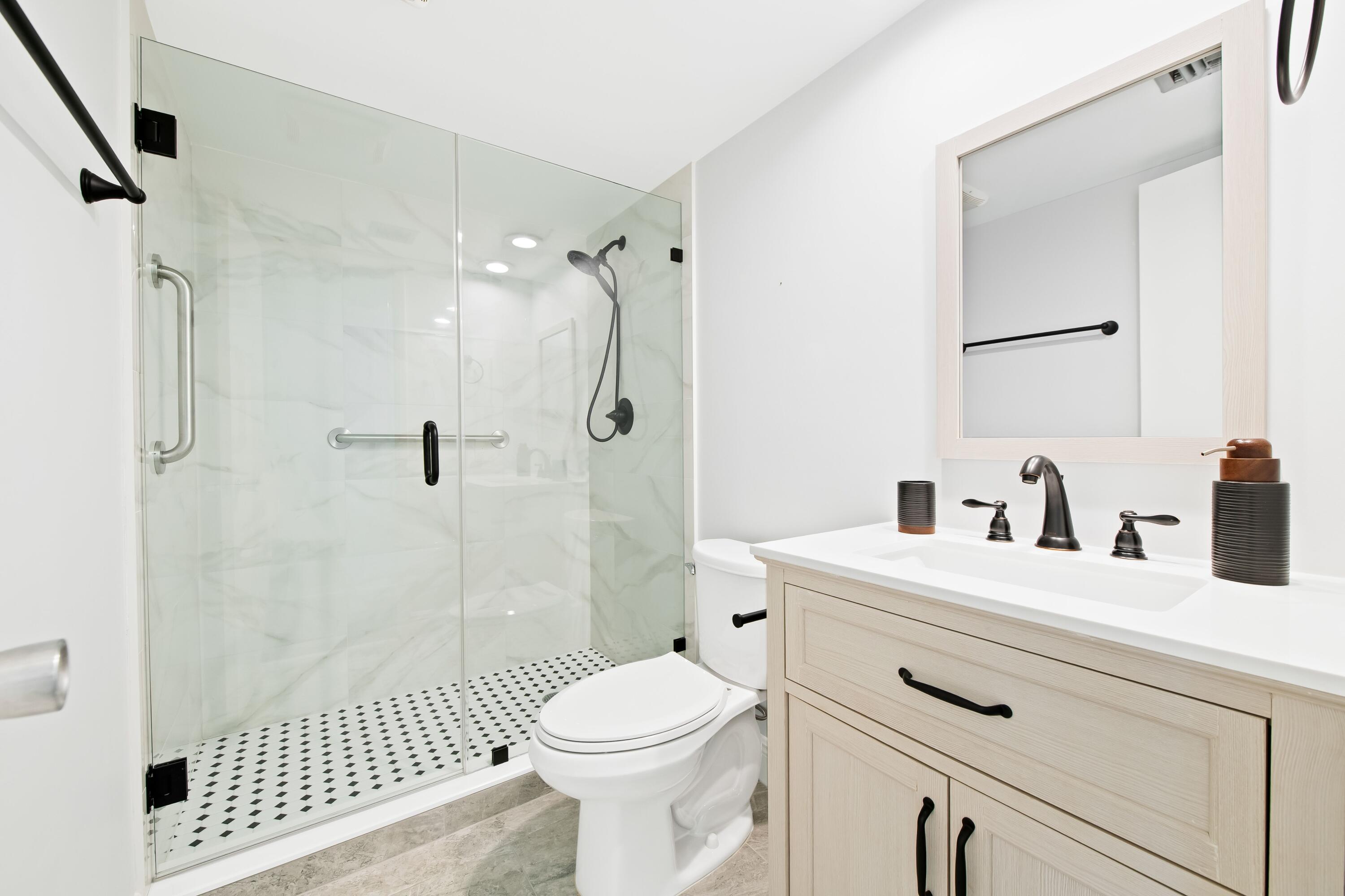 NO 121 PALM-AIRE COUNTRY CLUB - Residential