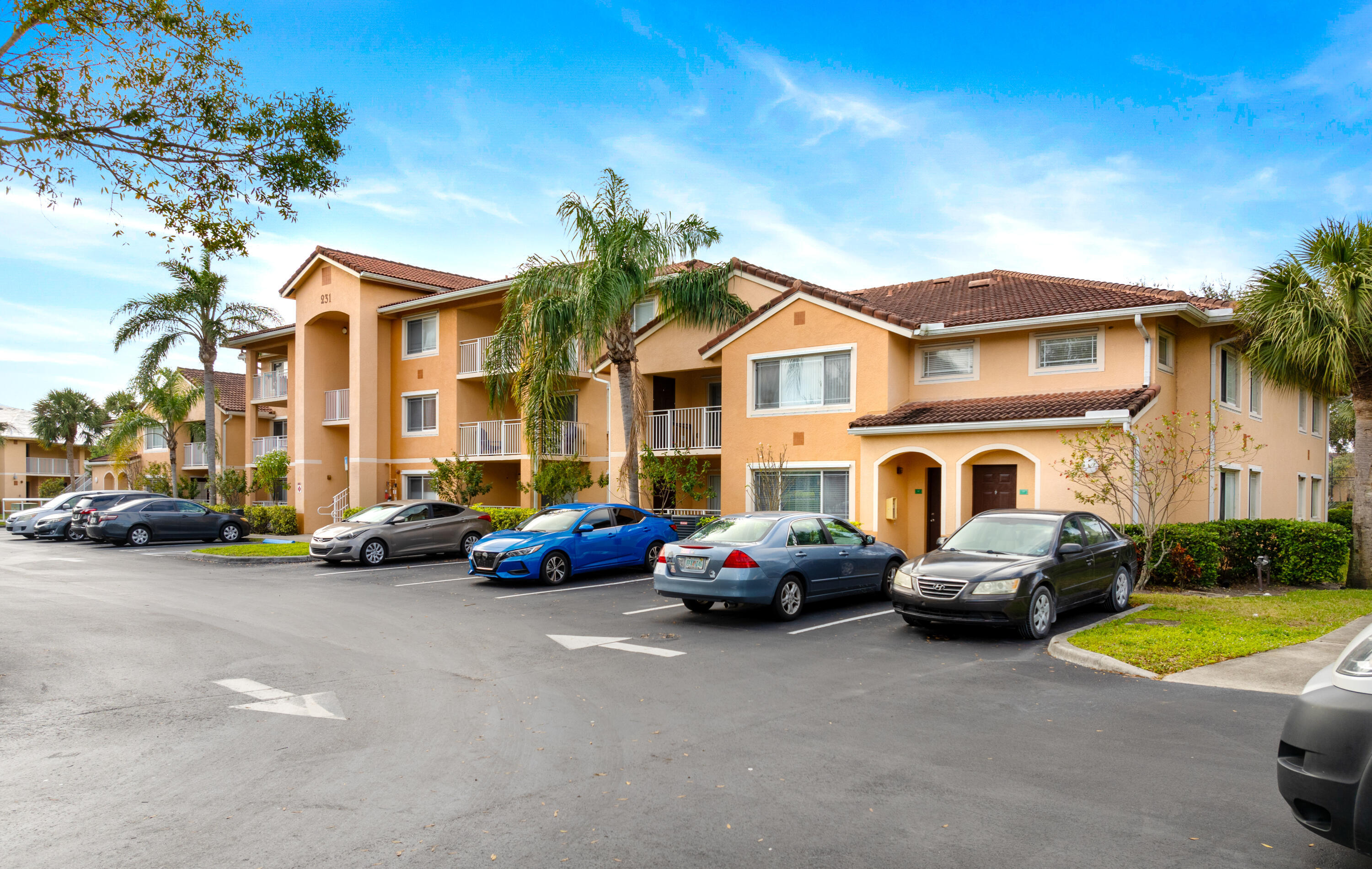 THE CLUB AT ST LUCIE WEST, A CONDOMINIUM - Residential