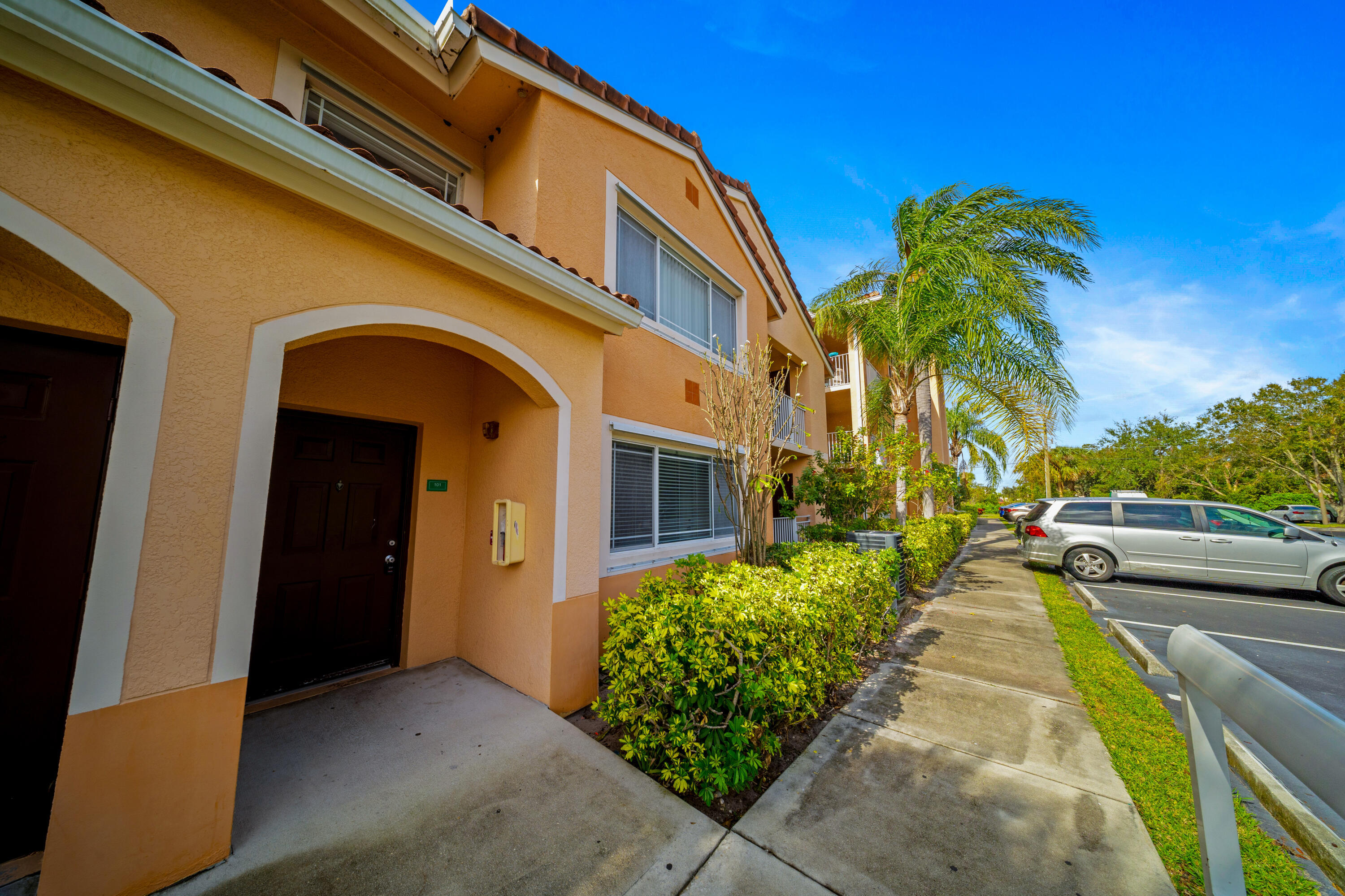 THE CLUB AT ST LUCIE WEST, A CONDOMINIUM - Residential